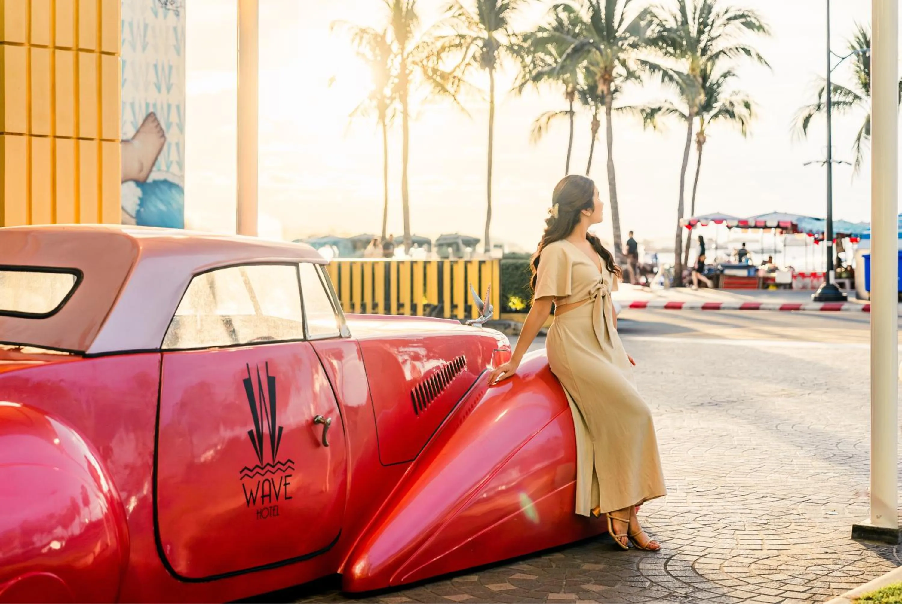 Facade/entrance in Wave Hotel Pattaya