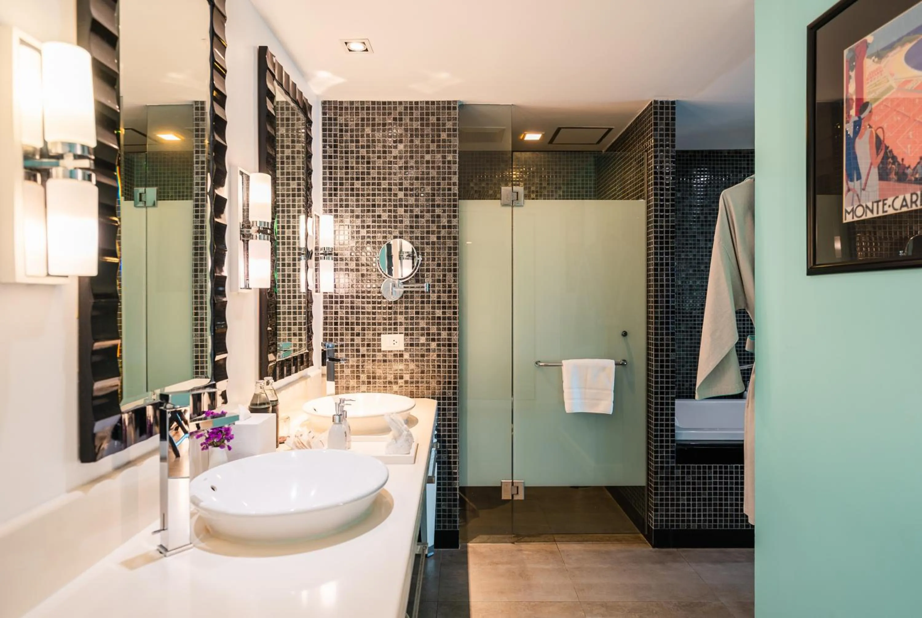 Bathroom in Wave Hotel Pattaya