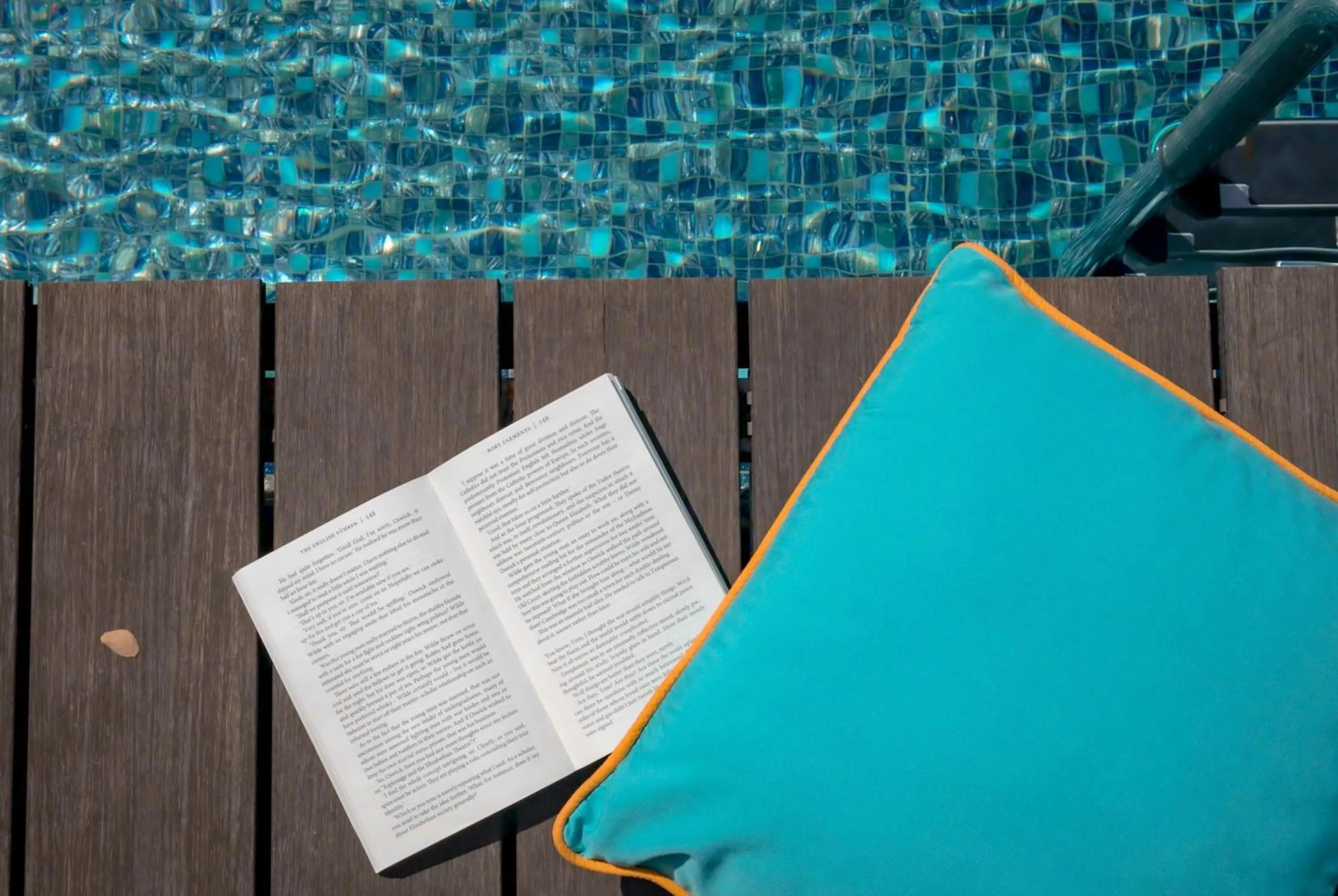 Swimming pool in Wave Hotel Pattaya