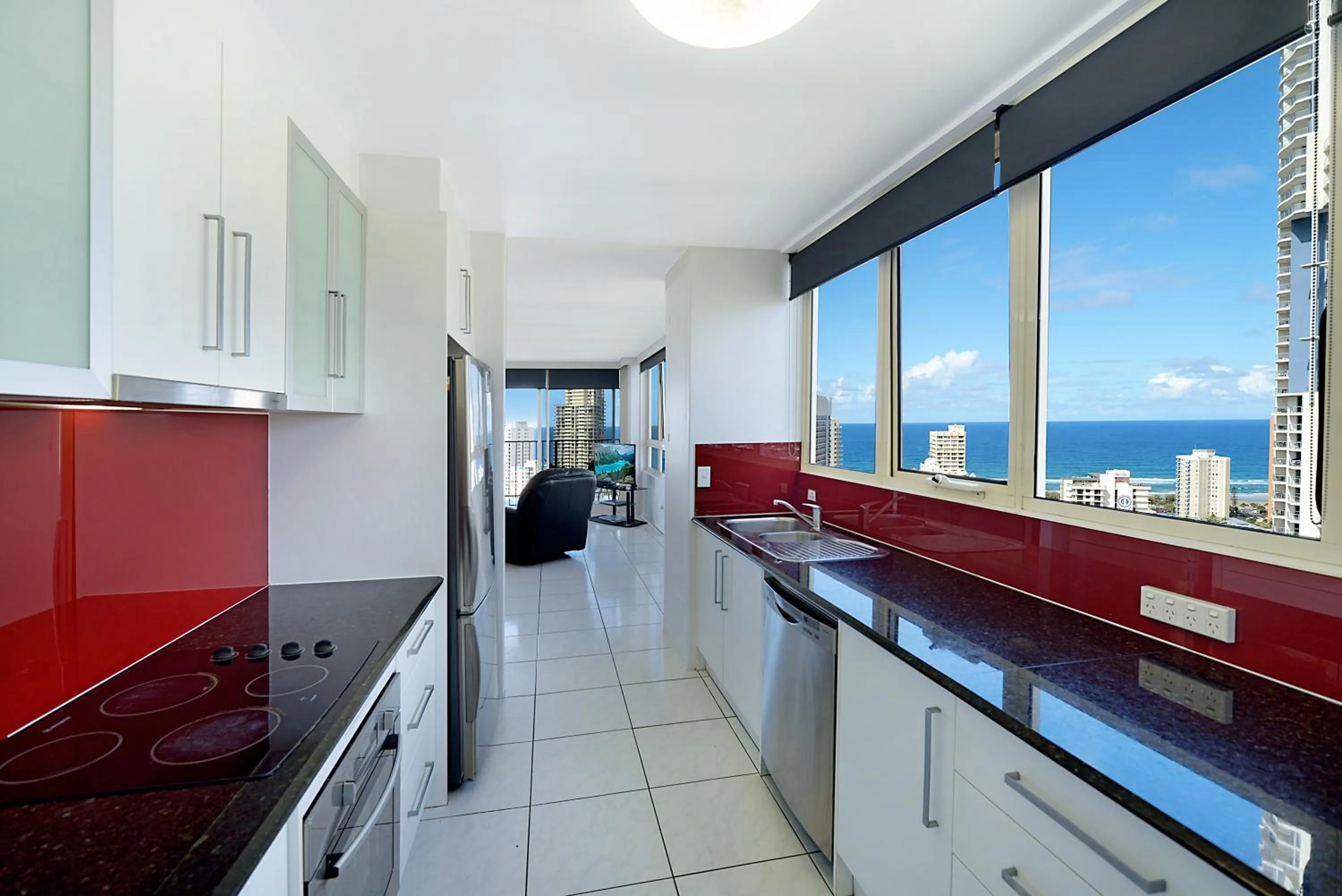 Kitchen or kitchenette in Condor Apartments by Gold Coast Premium