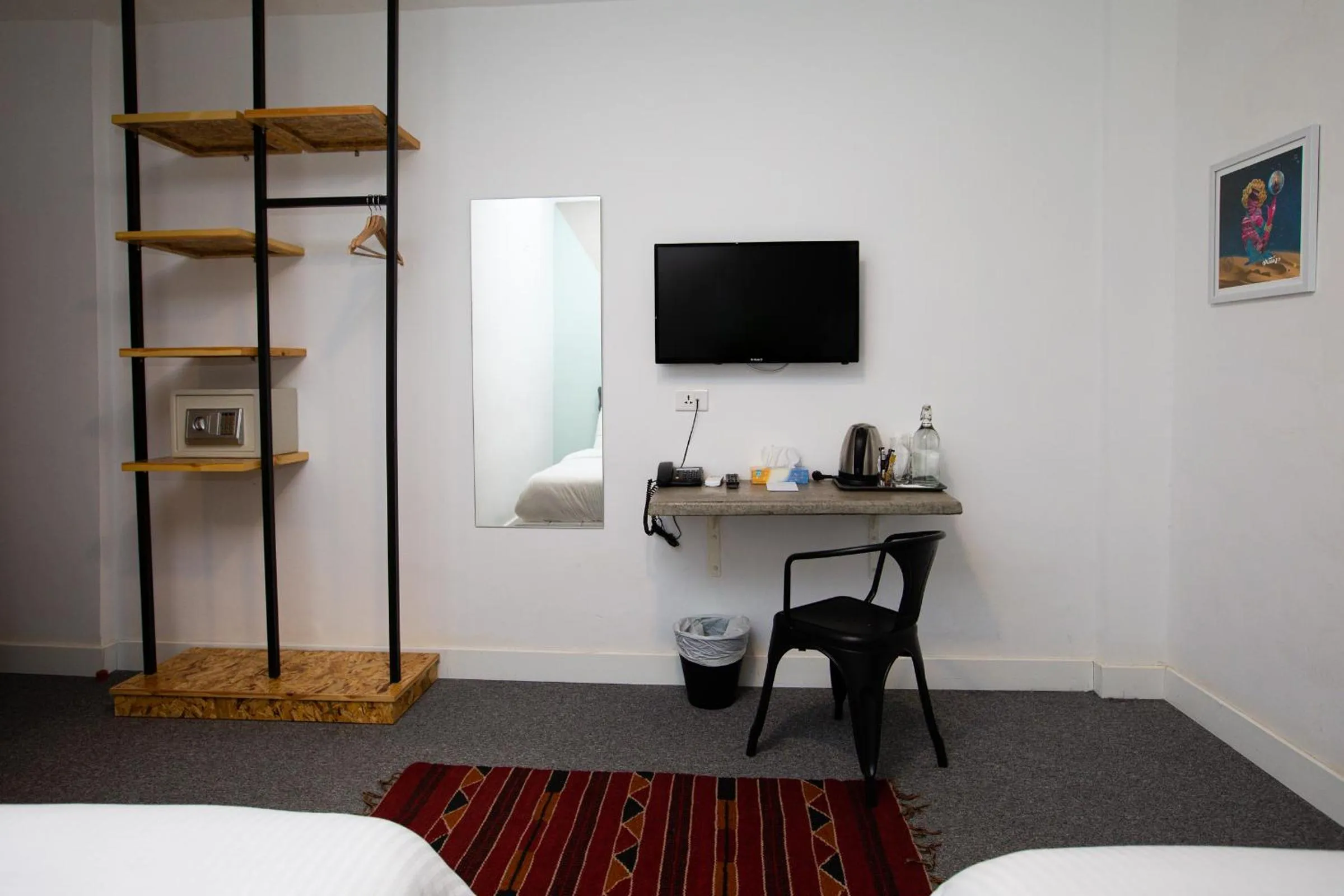 Bedroom, Bed in Nomads Hotel