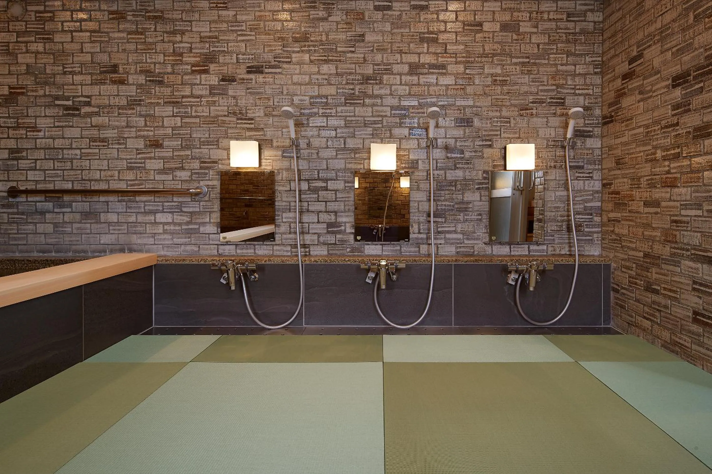 Hot Spring Bath in Wakamatsu Honten