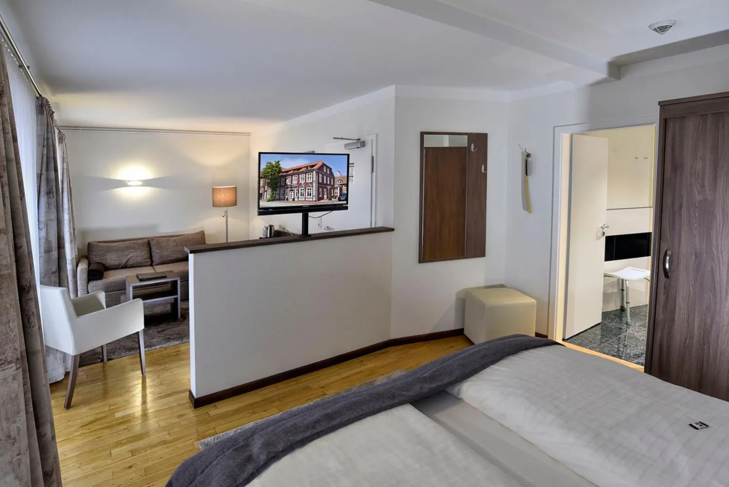 Photo of the whole room, Bed in Hotel Stadt Hamburg