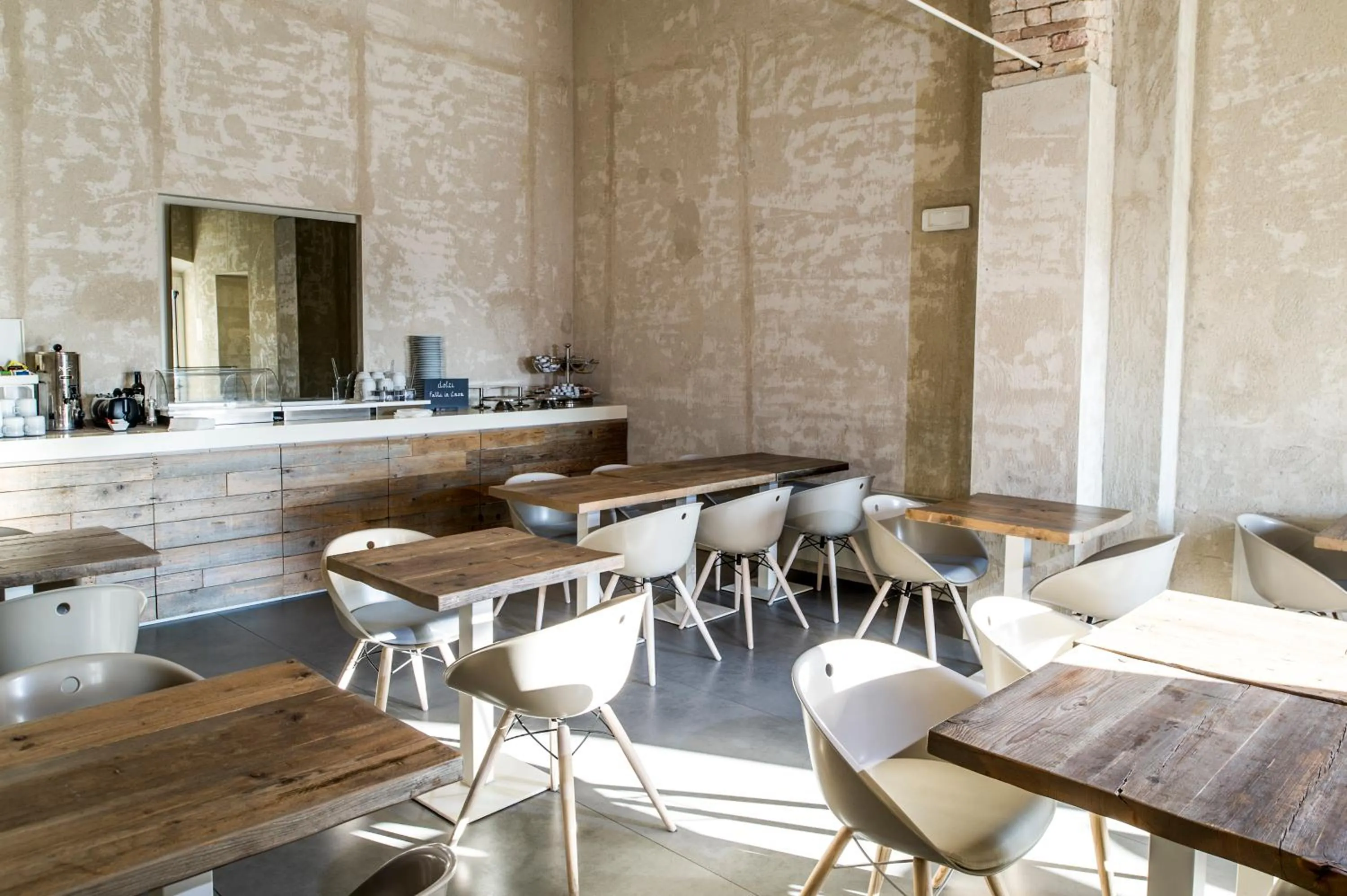 Communal lounge/ TV room in Hotel & Resort Le Colombare