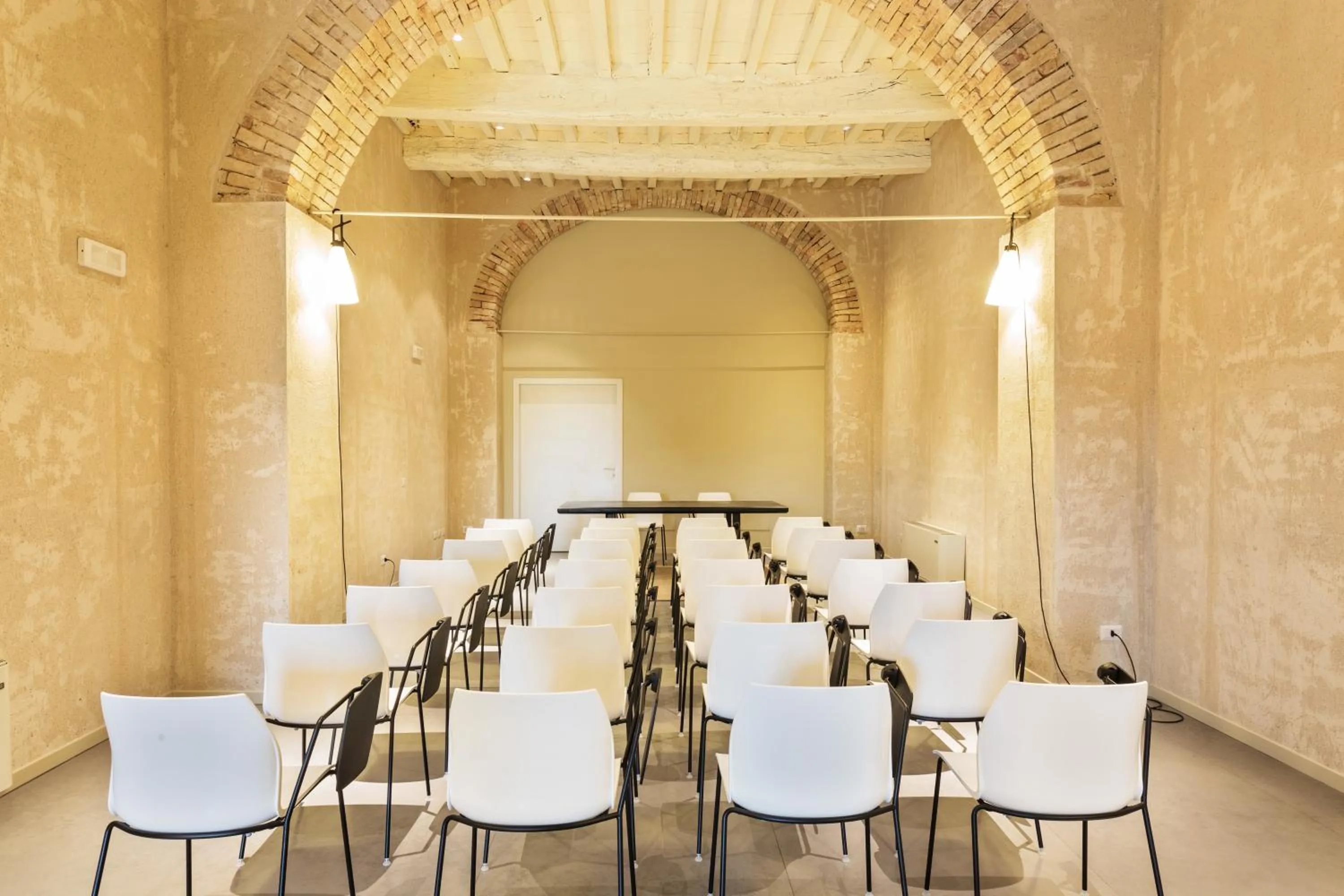 Business facilities in Hotel & Resort Le Colombare