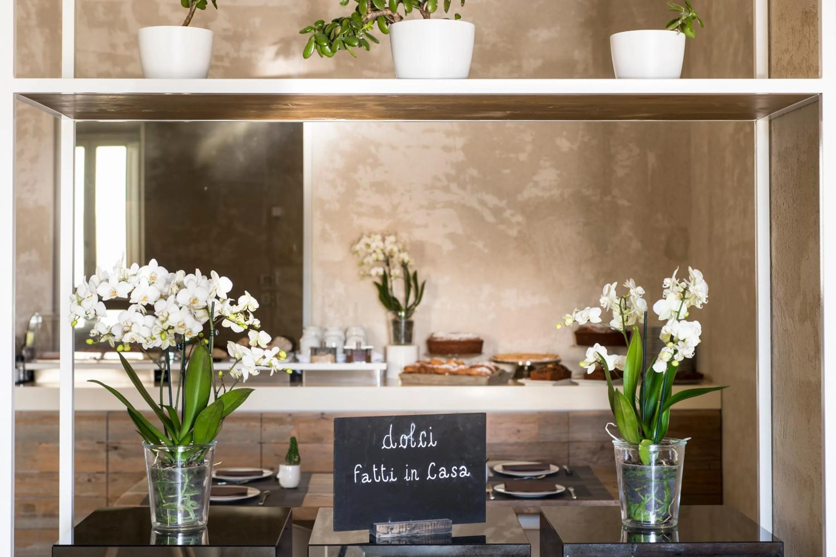 Buffet breakfast in Hotel & Resort Le Colombare