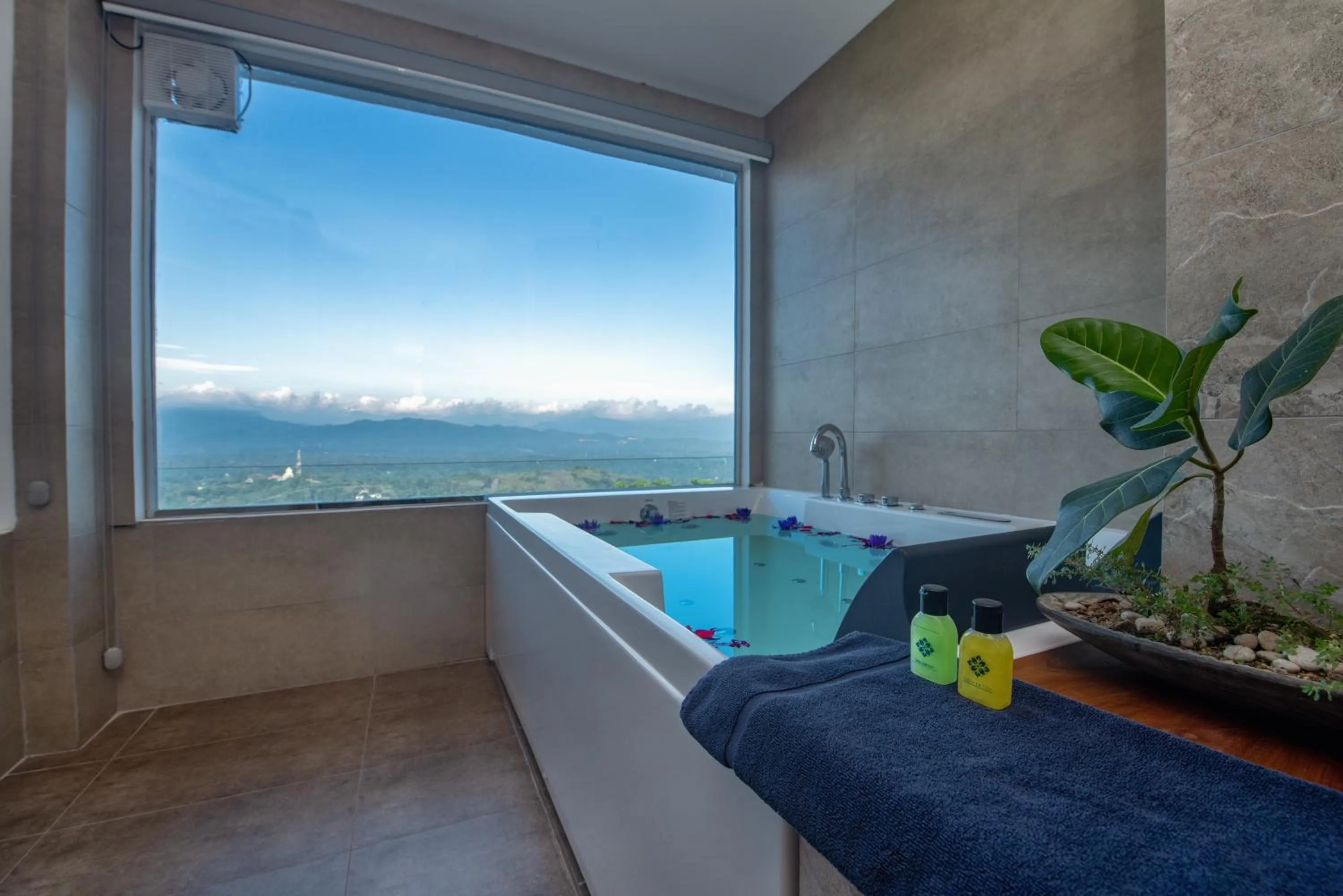 Natural landscape in Ceyloni Panorama Resort