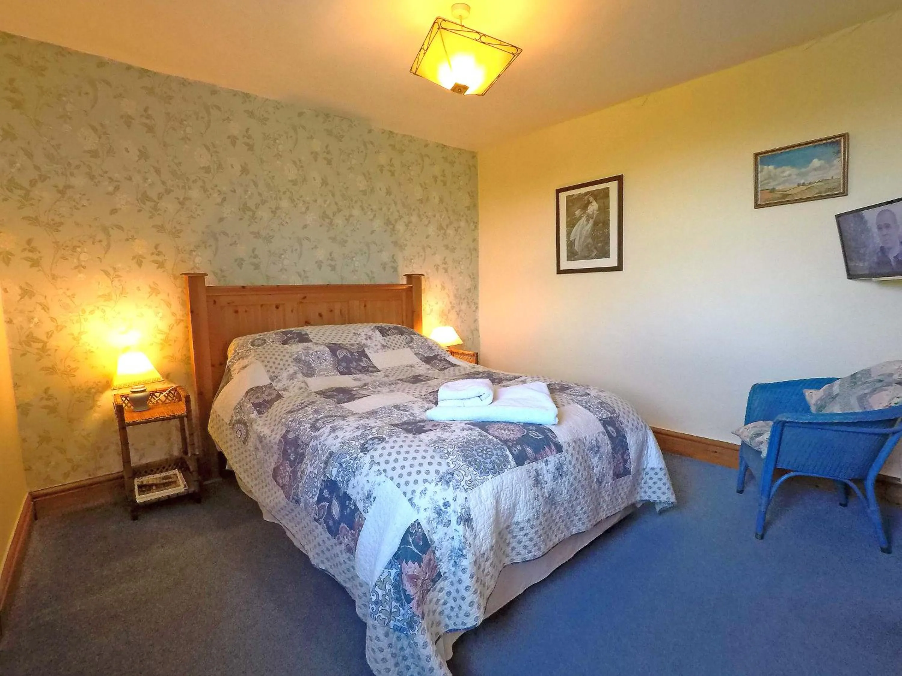 Bedroom, Bed in Broome Farm