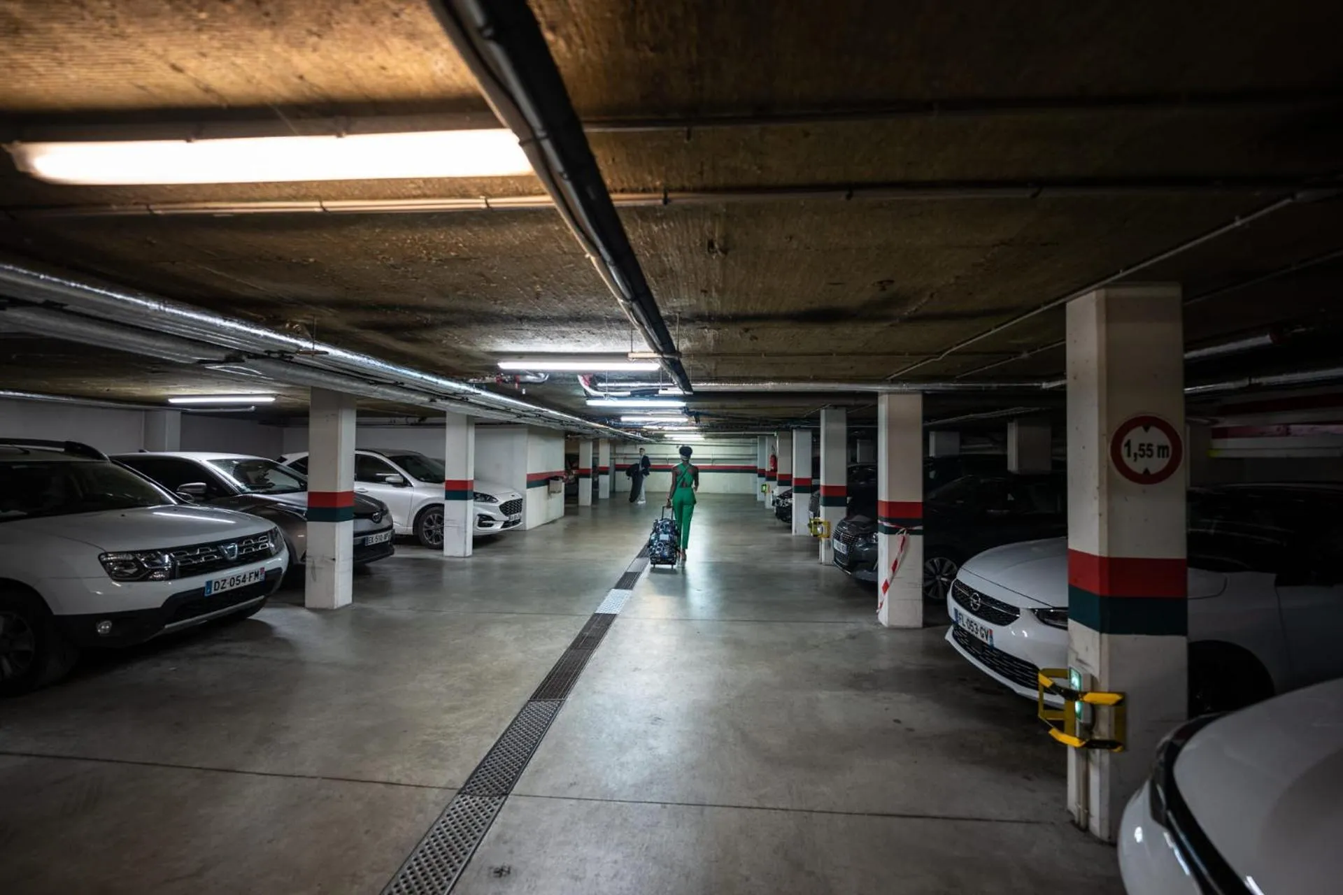 Parking in ibis Montargis