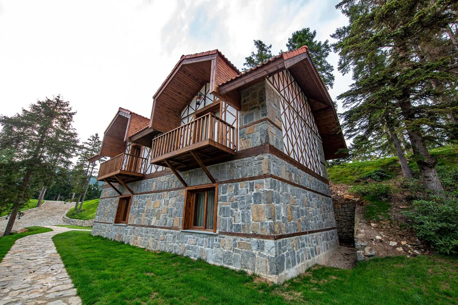 Property building in Foleya Mountain Resort Hotel & Villas