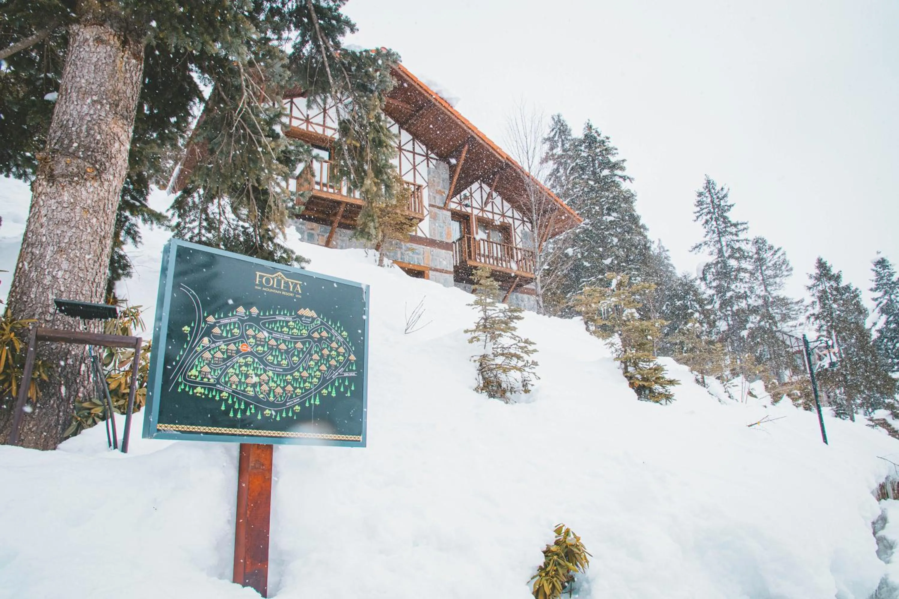 Winter in Foleya Mountain Resort Hotel & Villas