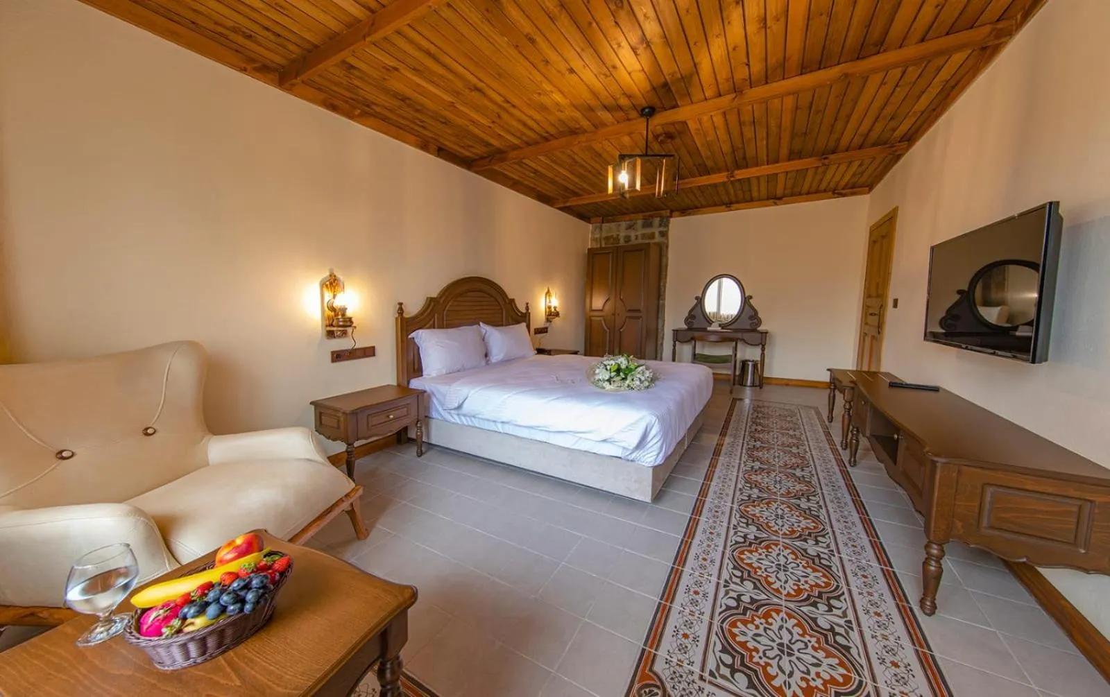 Photo of the whole room, Bed in Foleya Mountain Resort Hotel & Villas