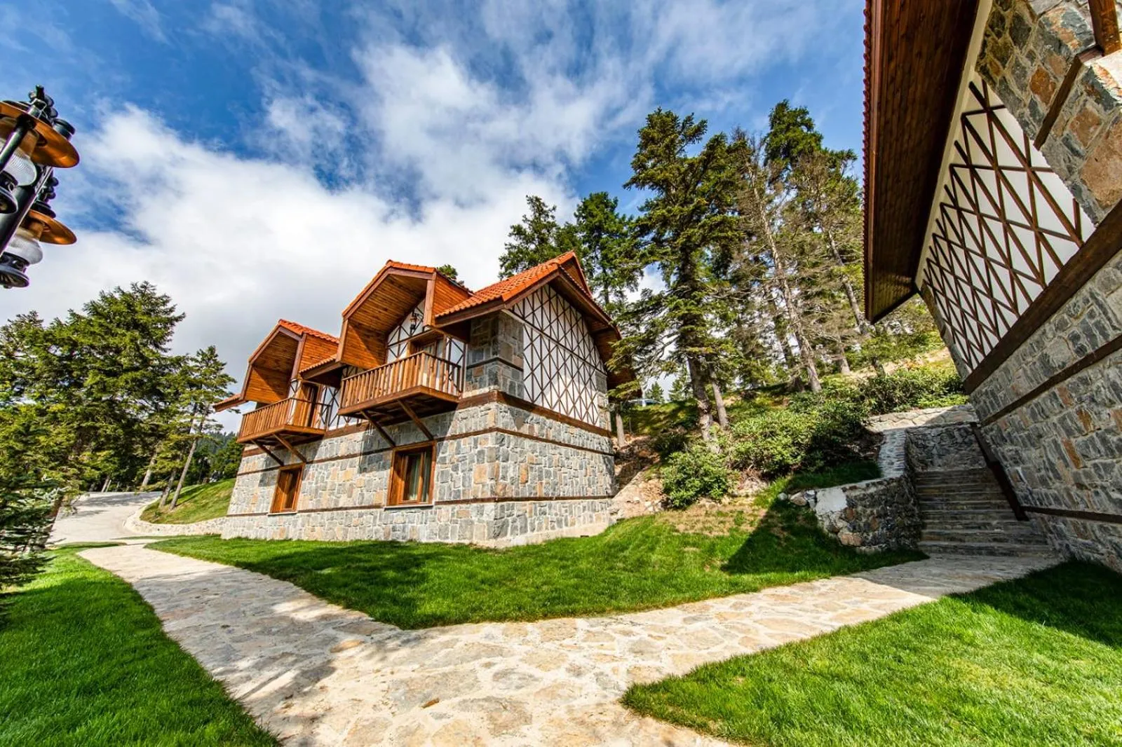 Garden in Foleya Mountain Resort Hotel & Villas