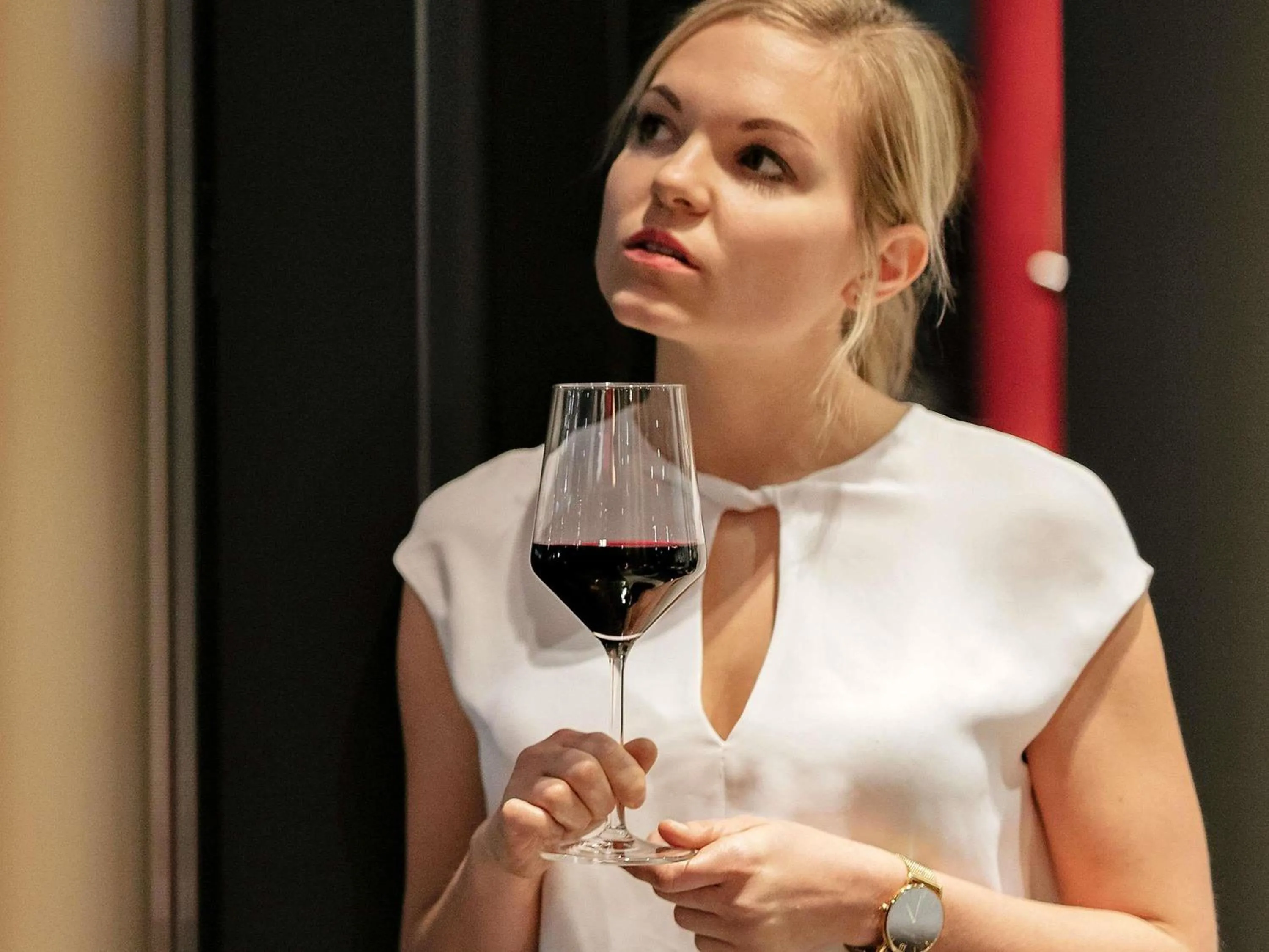 Lounge or bar in ibis Orleans Centre Gare