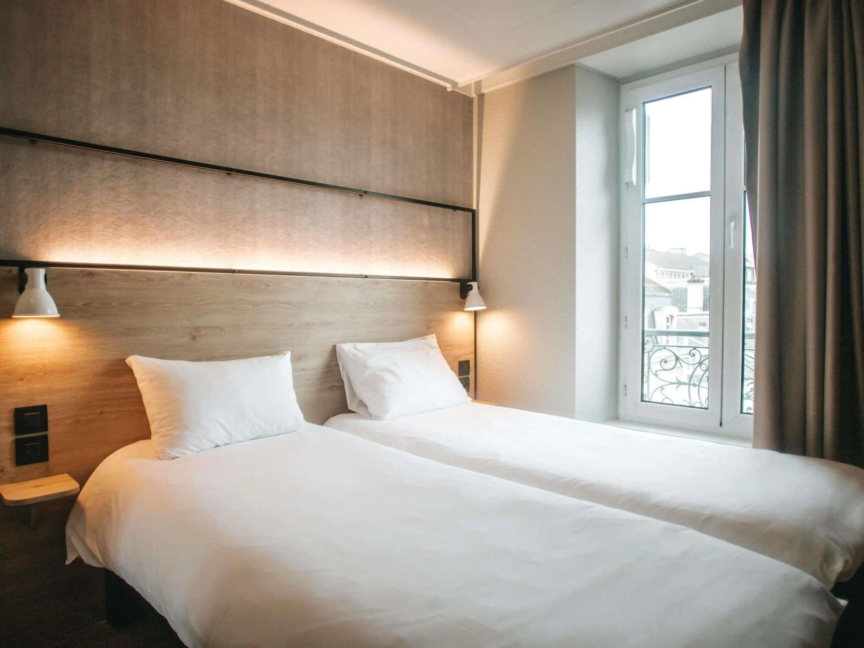 Bedroom, Bed in ibis Limoges Centre