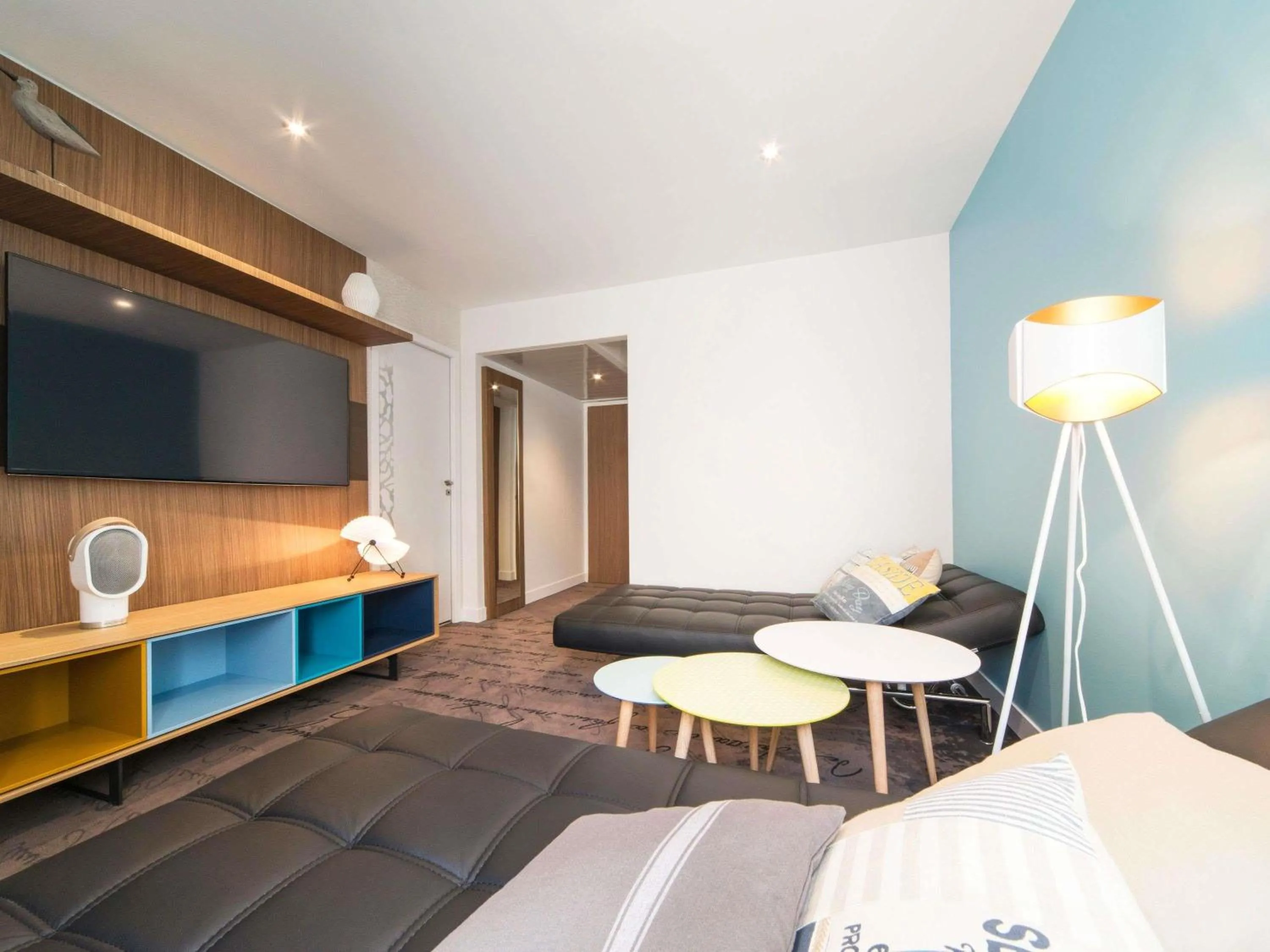 Bedroom, Bed in ibis Styles La Rochelle Centre Vieux Port
