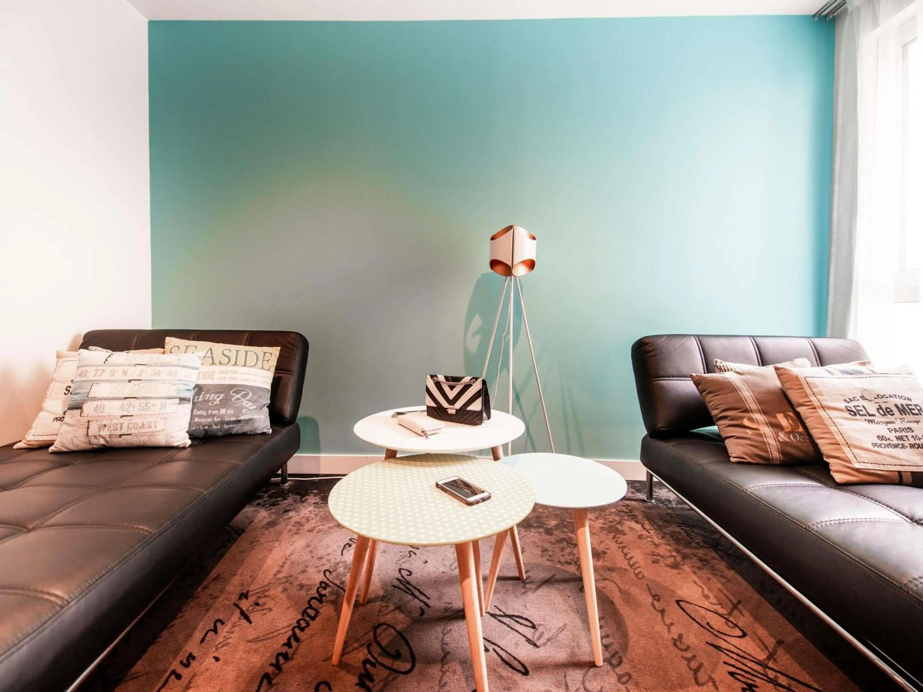 Bedroom in ibis Styles La Rochelle Centre Vieux Port