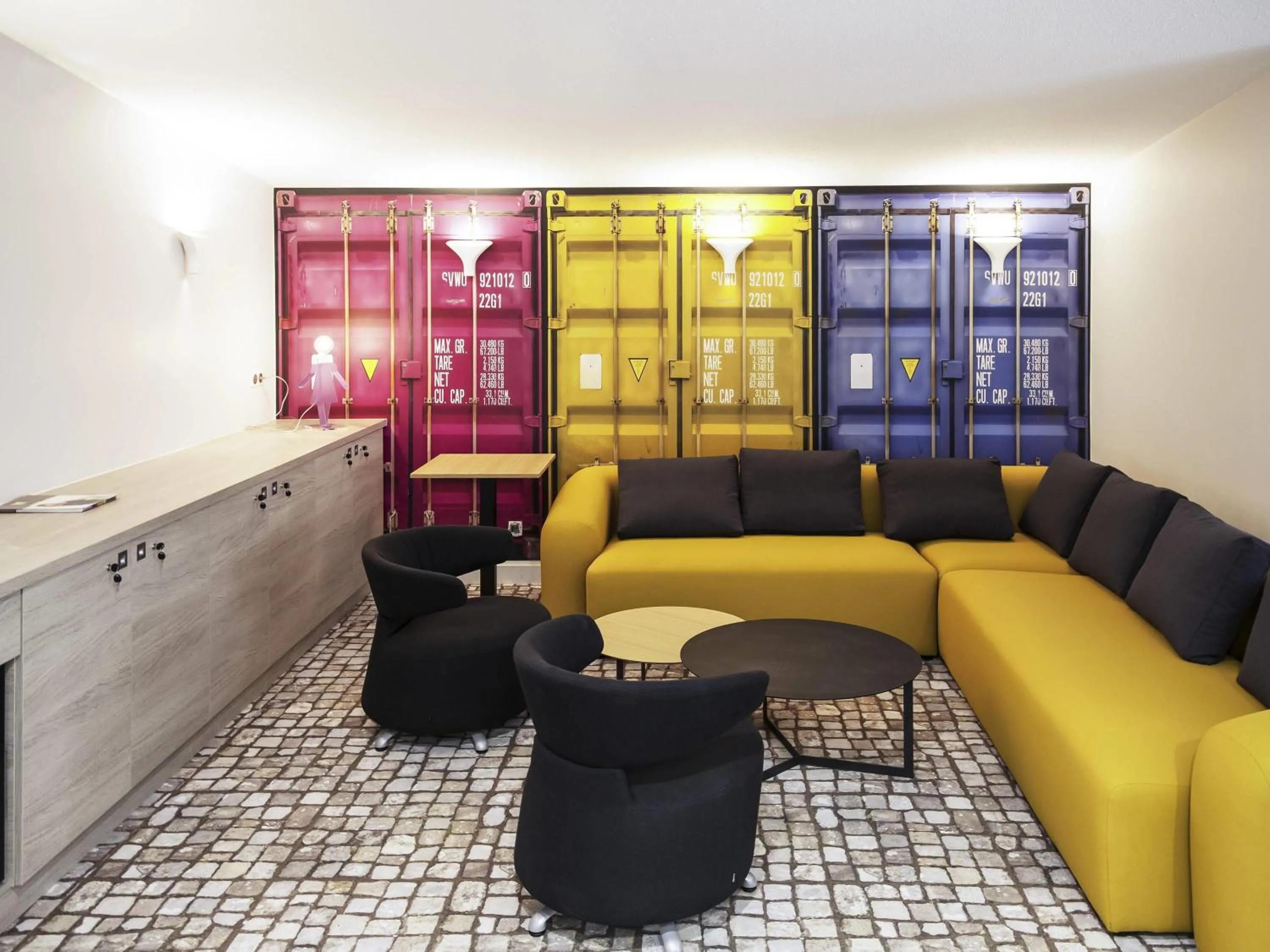 Meeting/conference room in ibis Styles La Rochelle Centre Vieux Port