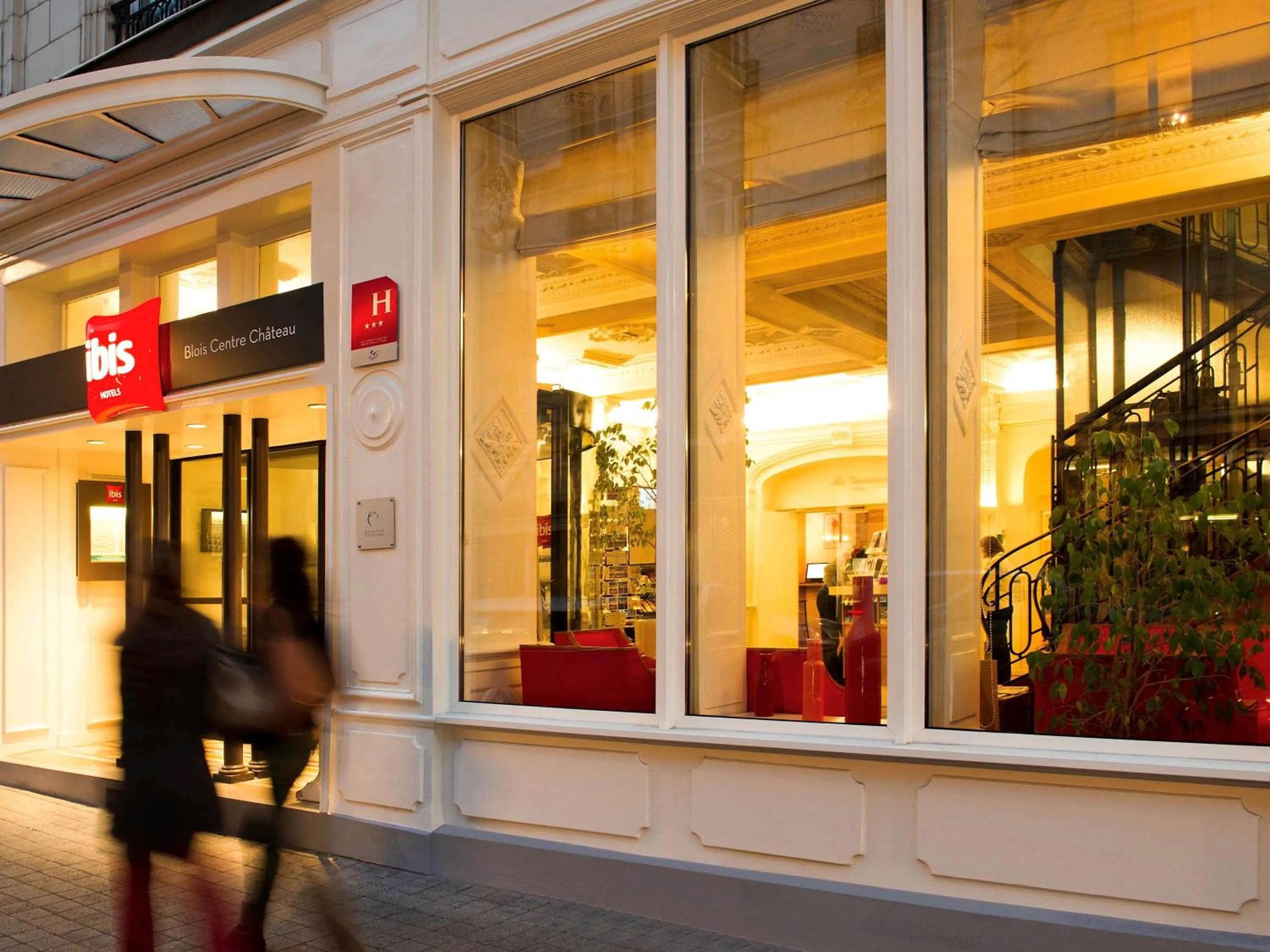 Property building in ibis Blois Centre Château