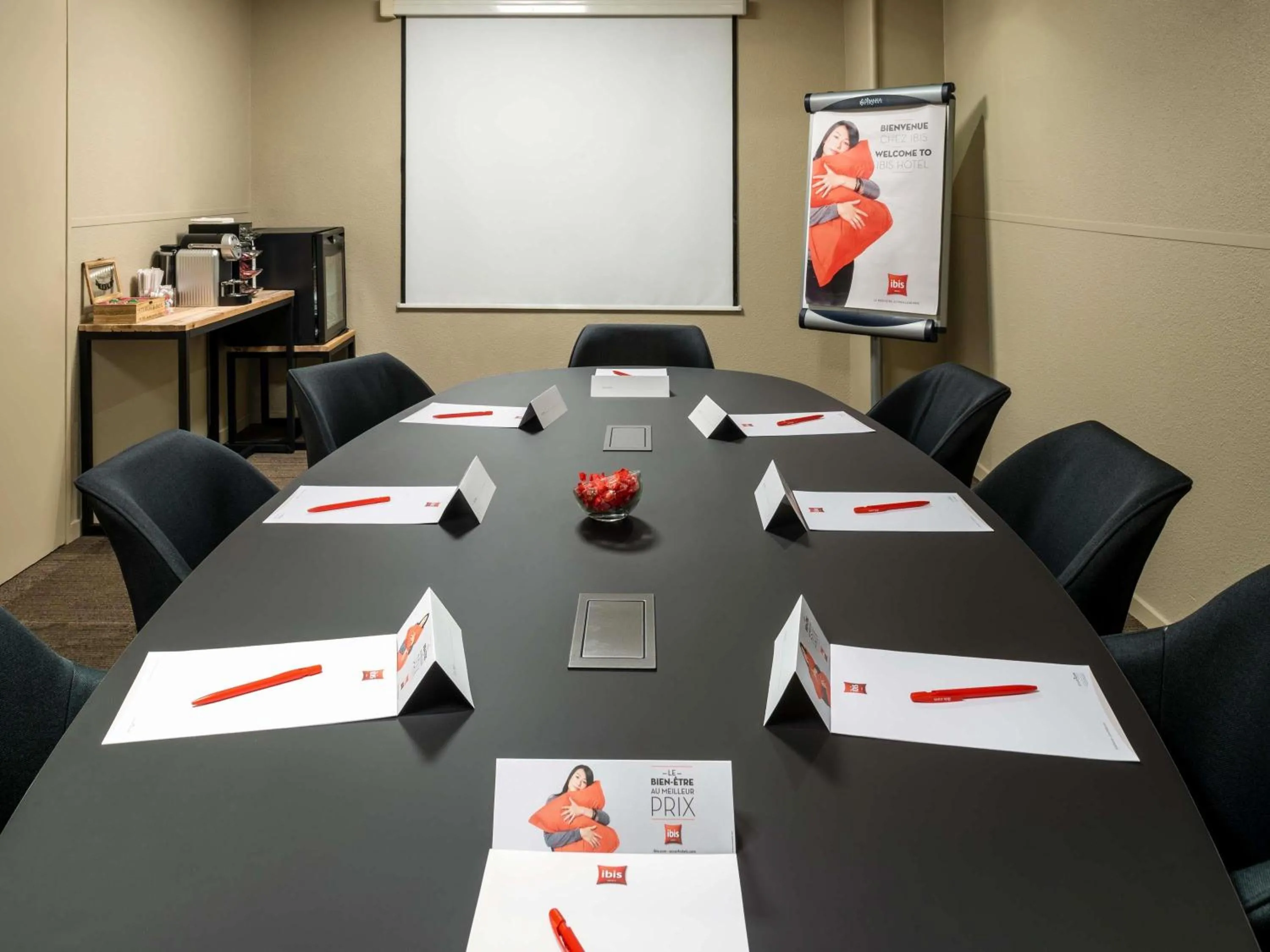Meeting/conference room in ibis Paris Alesia Montparnasse