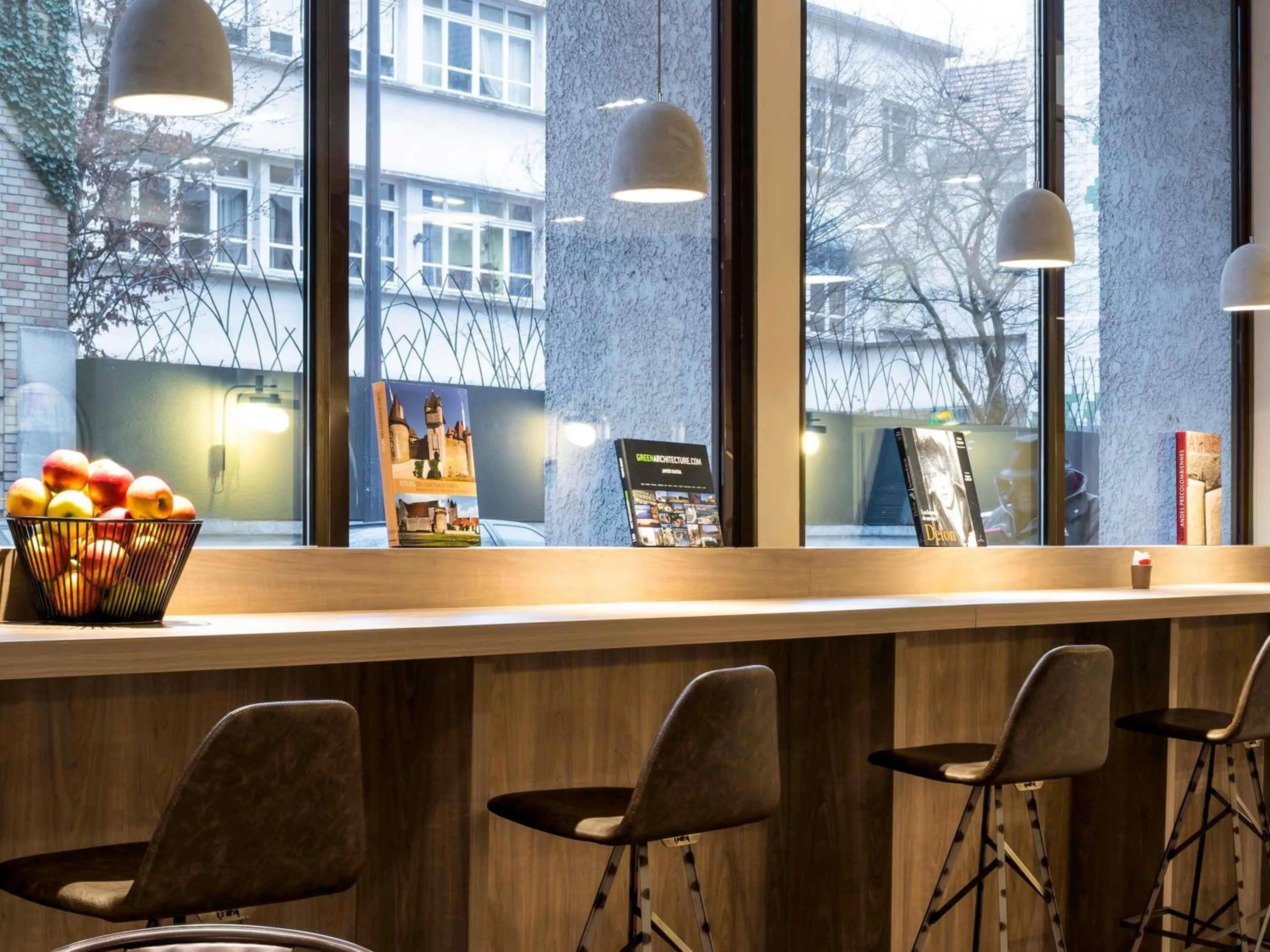 Restaurant/places to eat in ibis Paris Alesia Montparnasse