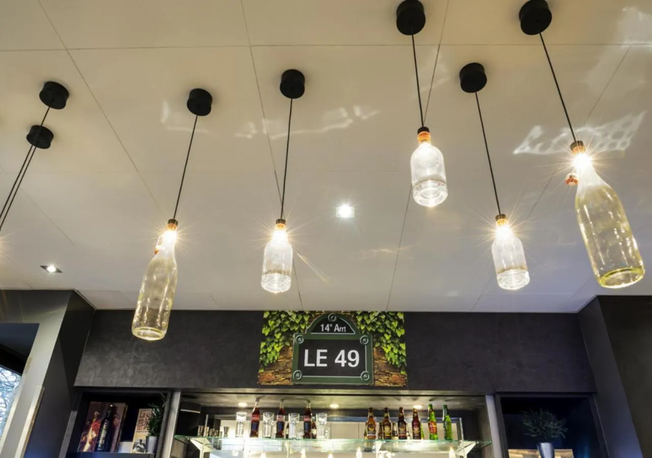 Lounge or bar in ibis Paris Alesia Montparnasse