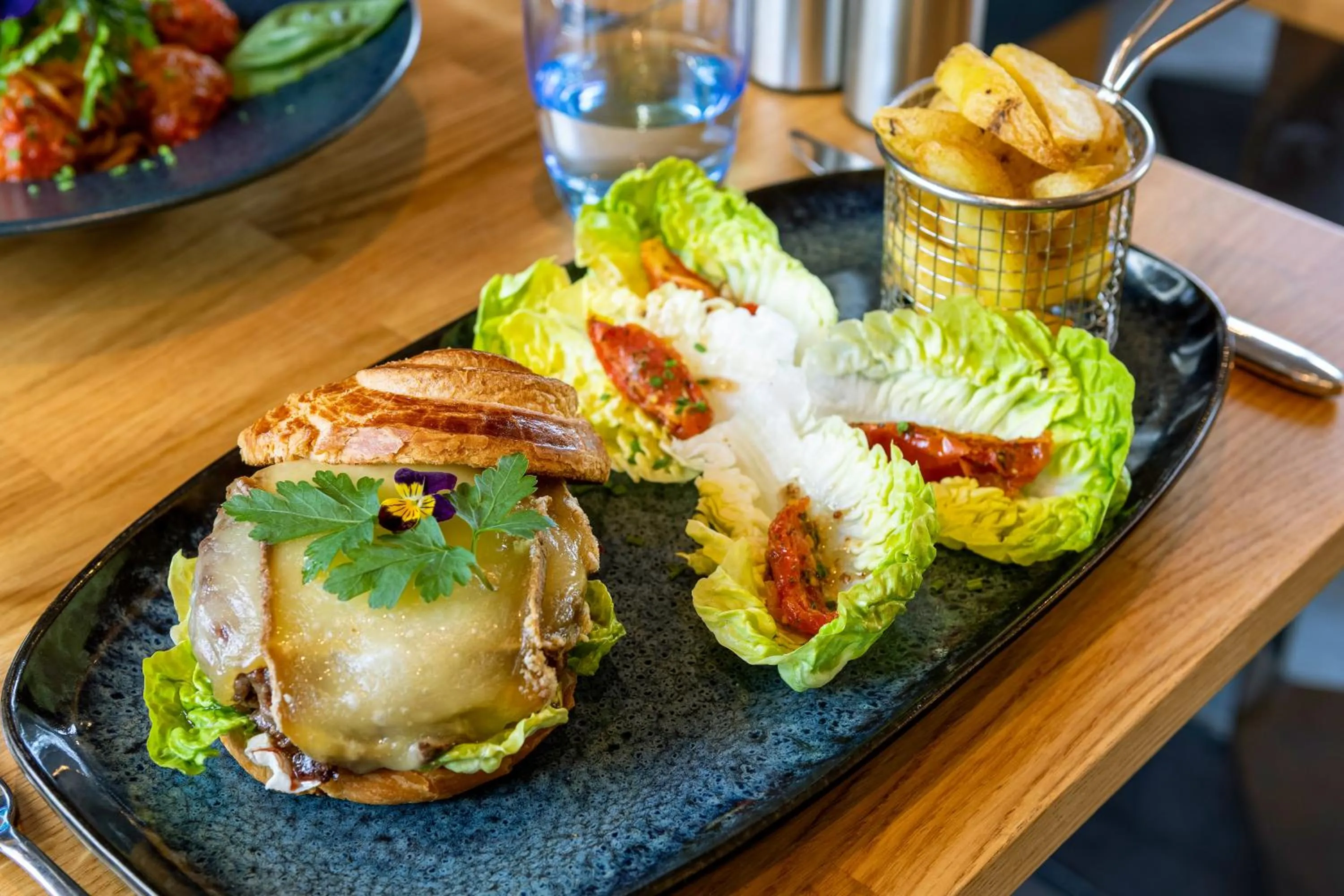 Restaurant/places to eat in ibis Paris La Villette Cité des Sciences 19ème