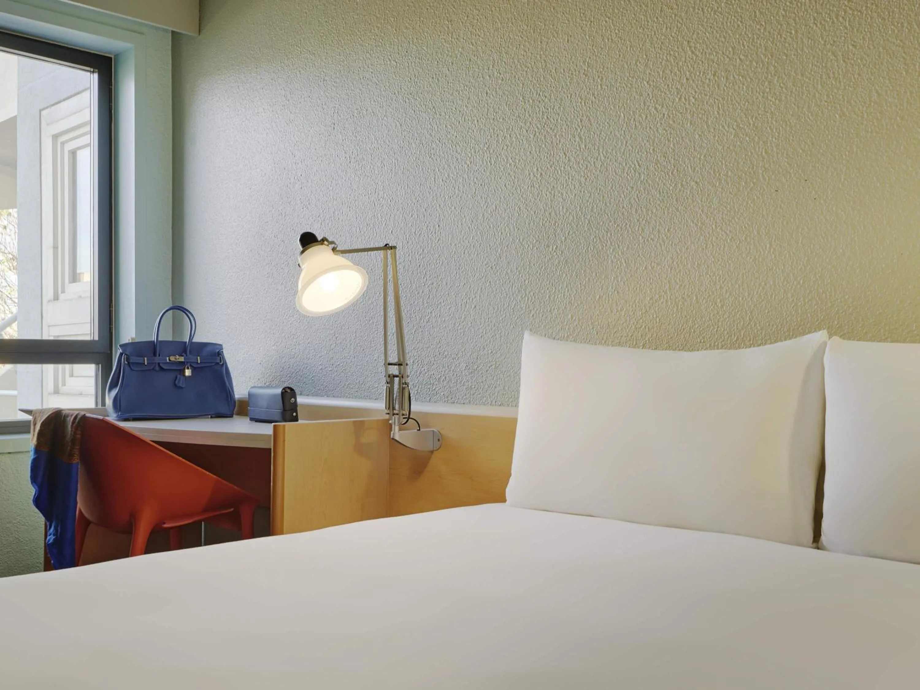 Bedroom, Bed in ibis Paris La Villette Cité des Sciences 19ème