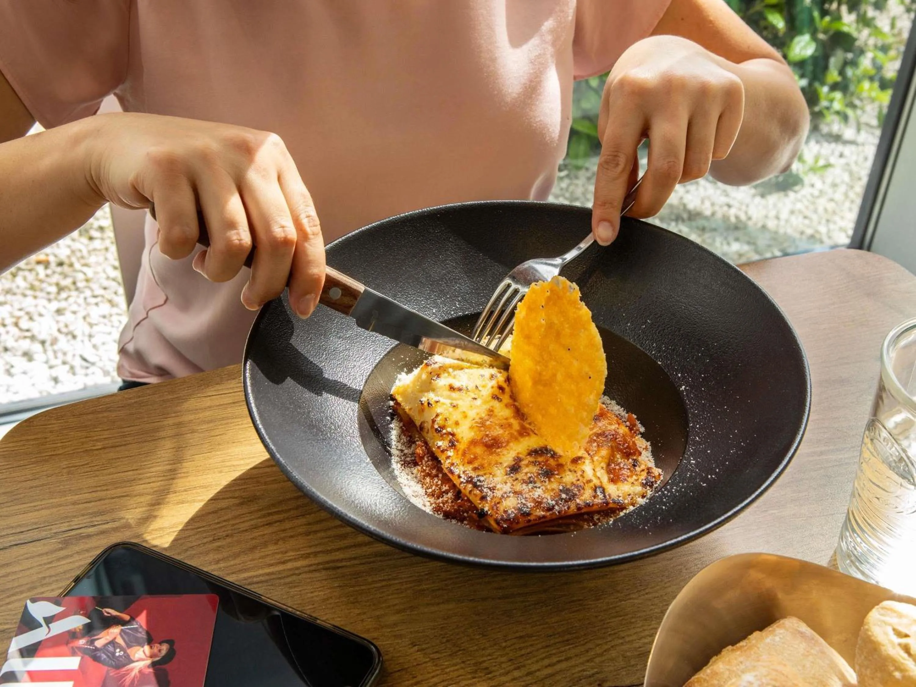 Restaurant/places to eat in ibis Paris CDG Airport