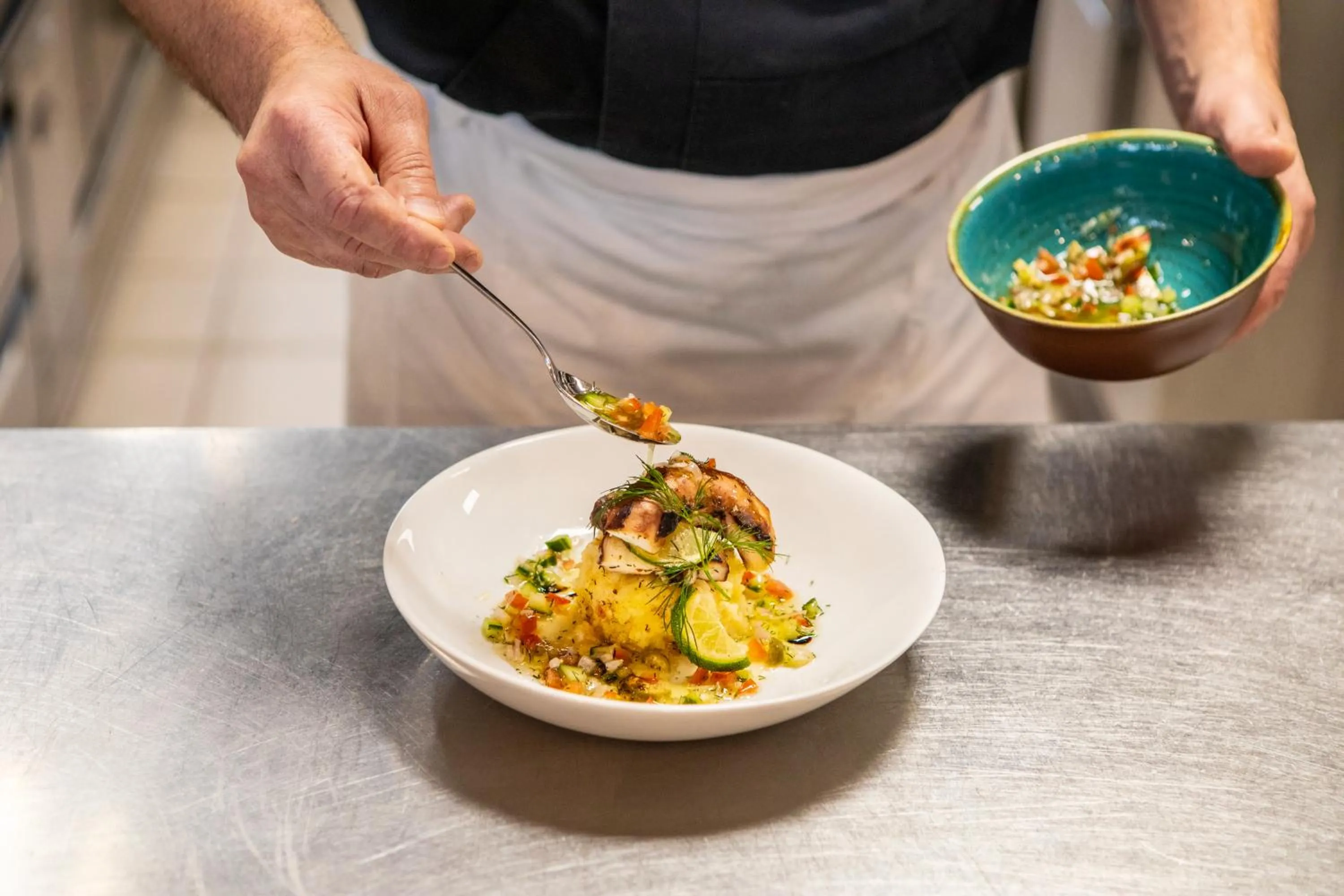 Restaurant/places to eat in ibis Paris CDG Airport