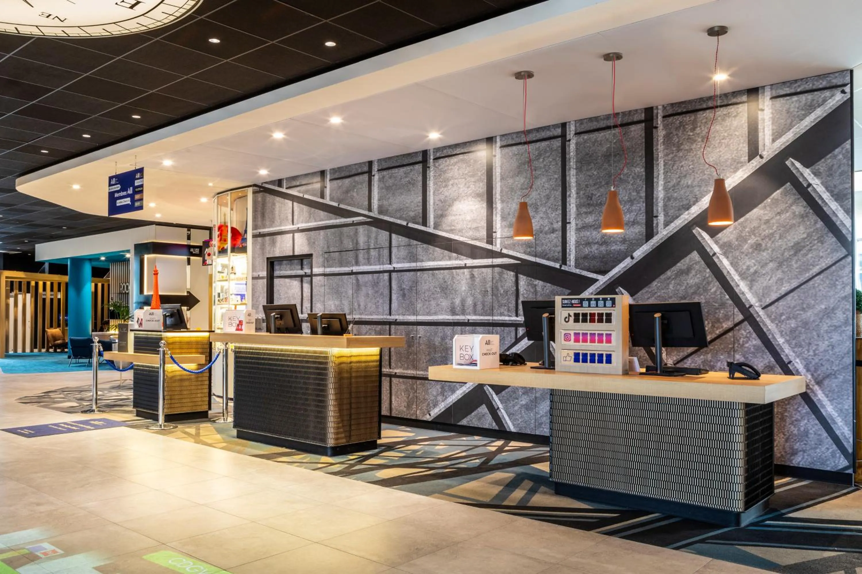 Lobby or reception in ibis Paris CDG Airport