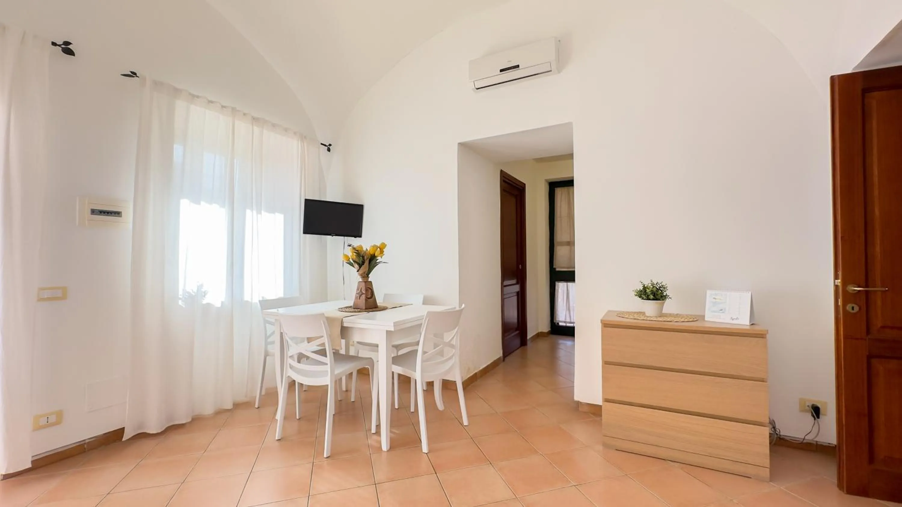 Flowers apartments & rooms