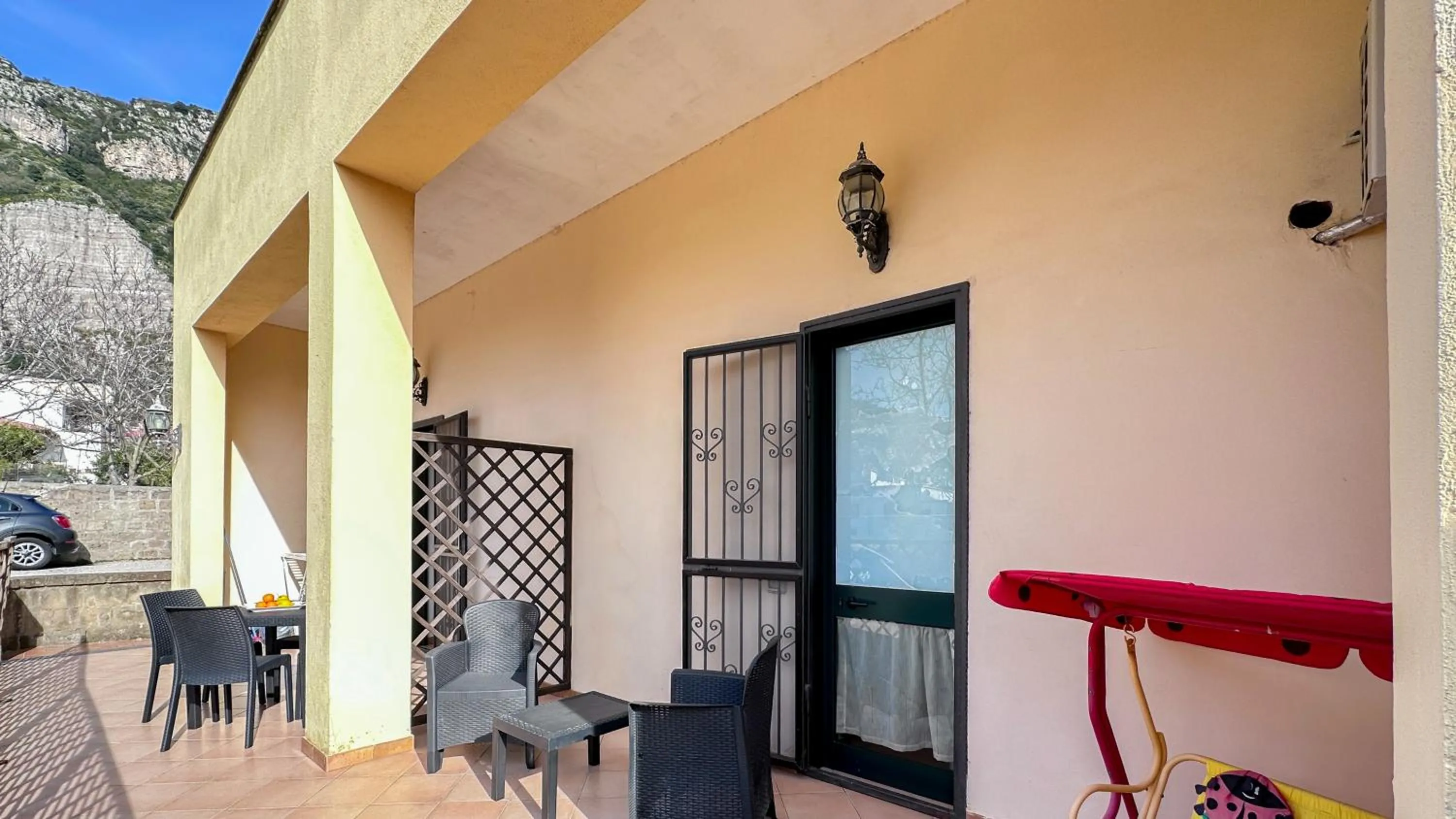 Flowers apartments & rooms