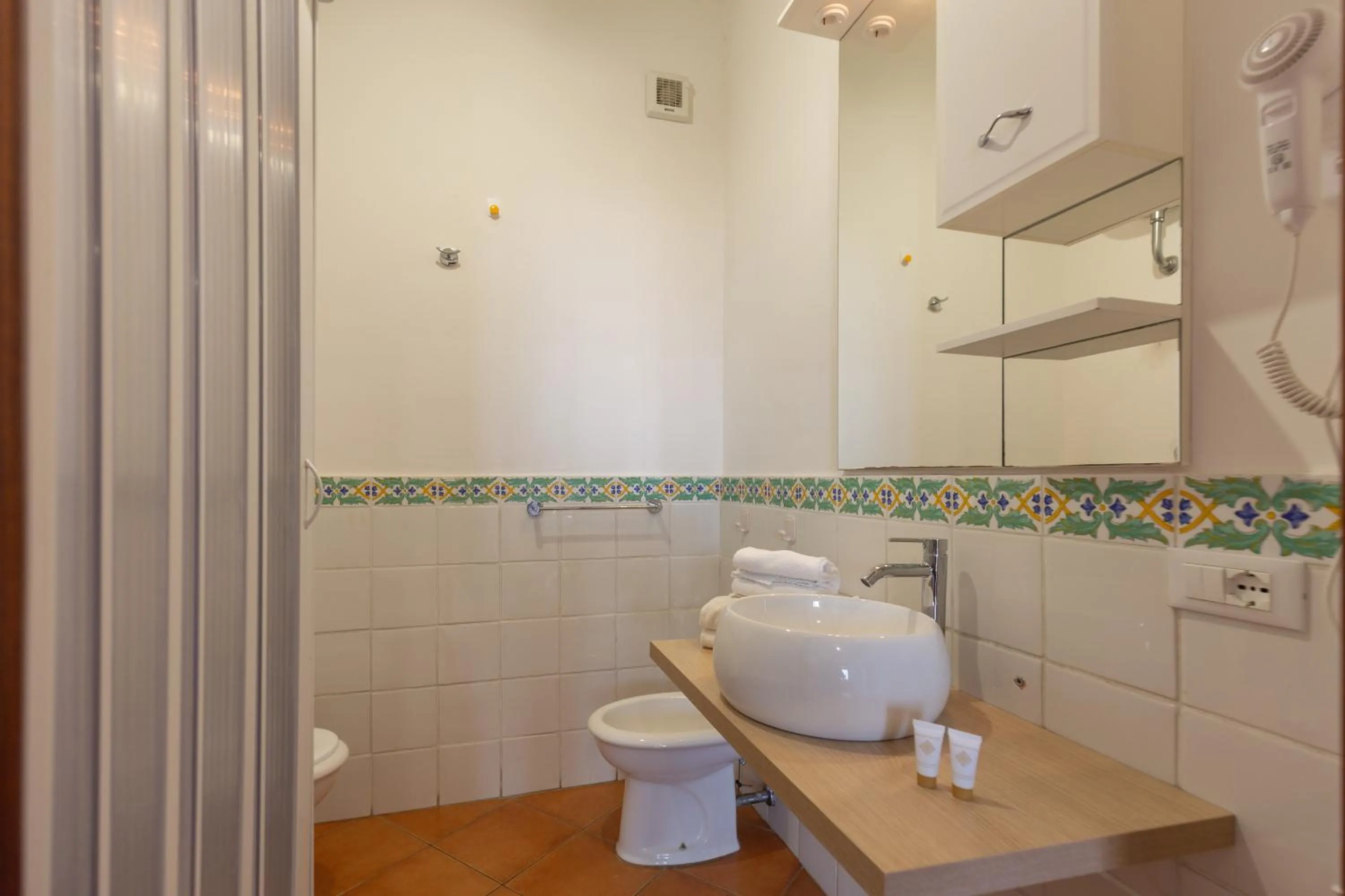 Flowers apartments & rooms