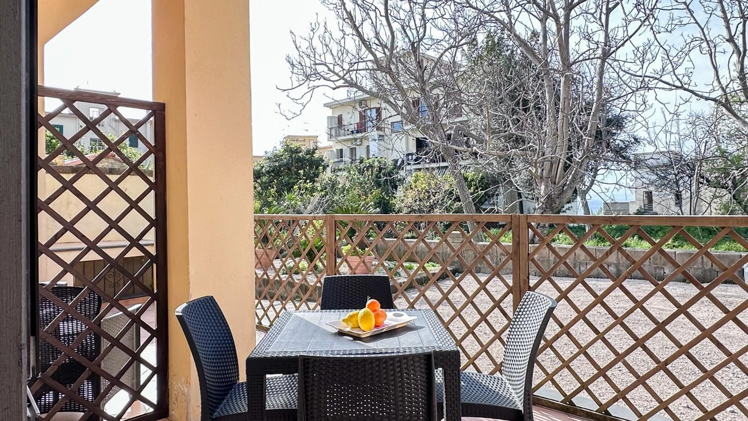 Flowers apartments & rooms