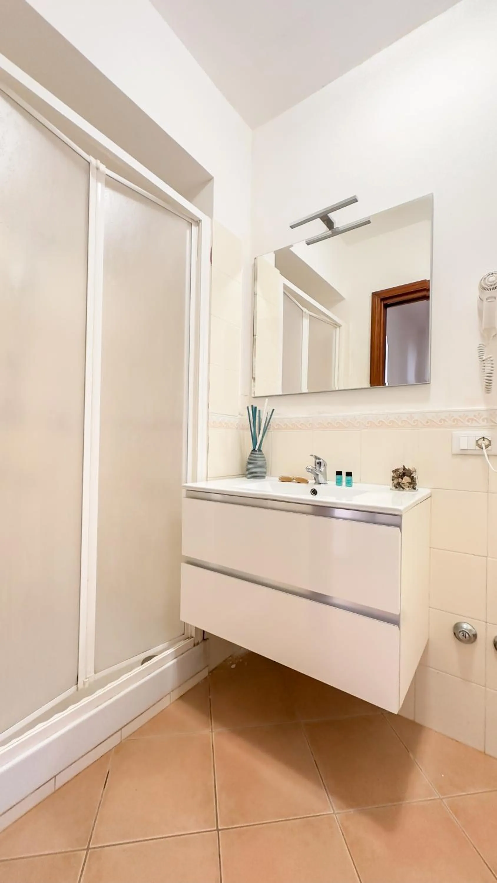 Flowers apartments & rooms