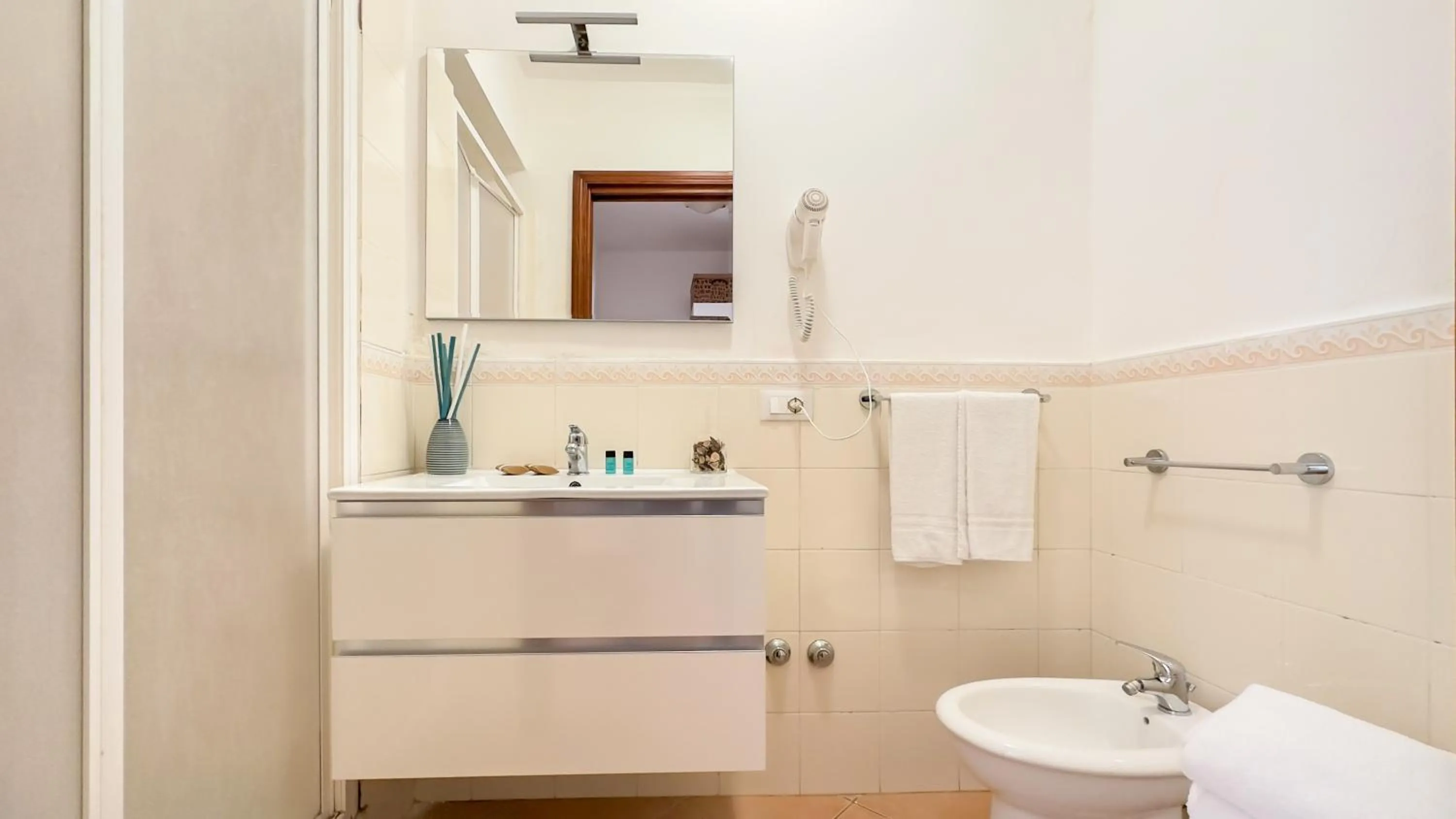 Flowers apartments & rooms