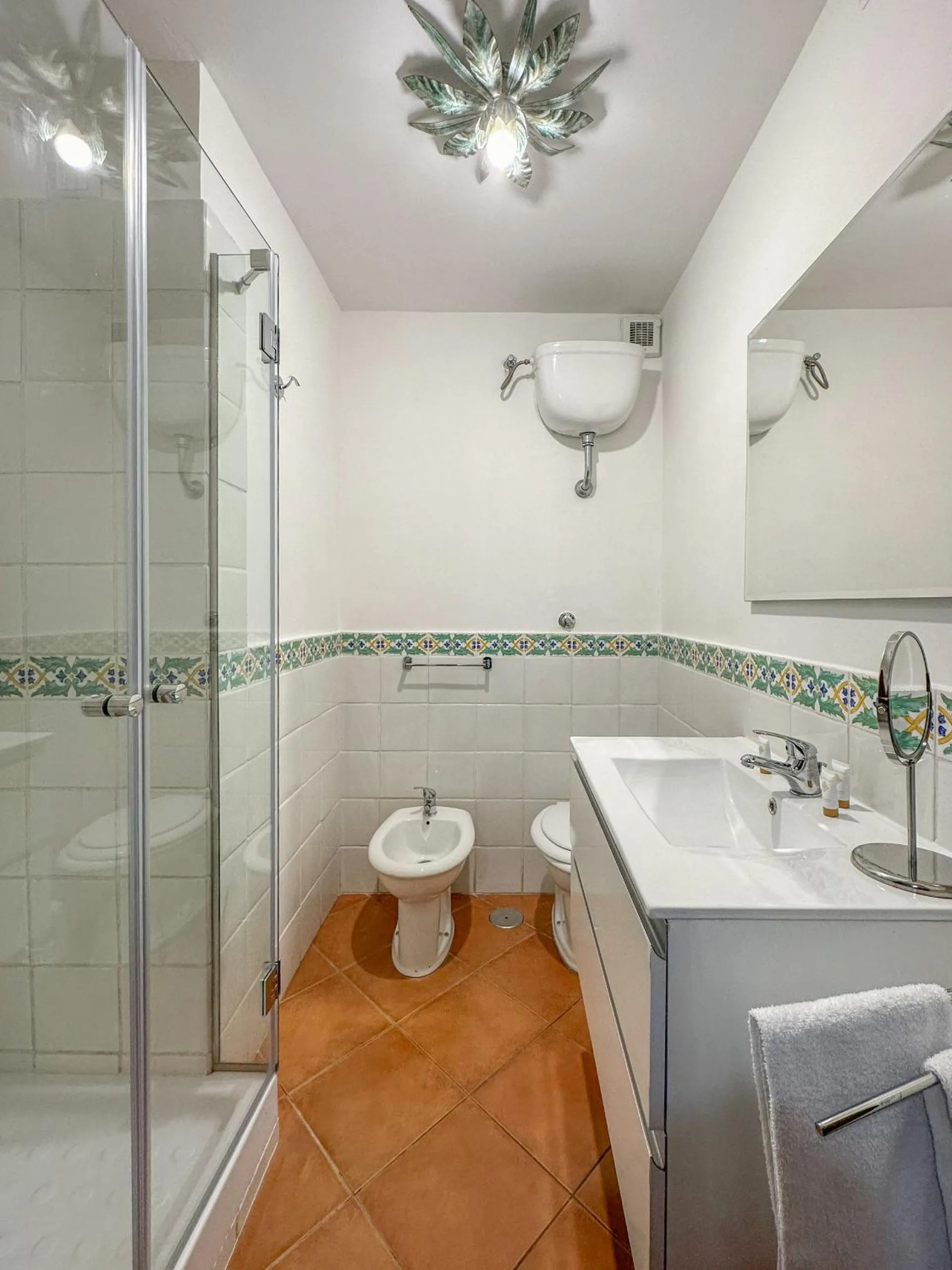 Flowers apartments & rooms