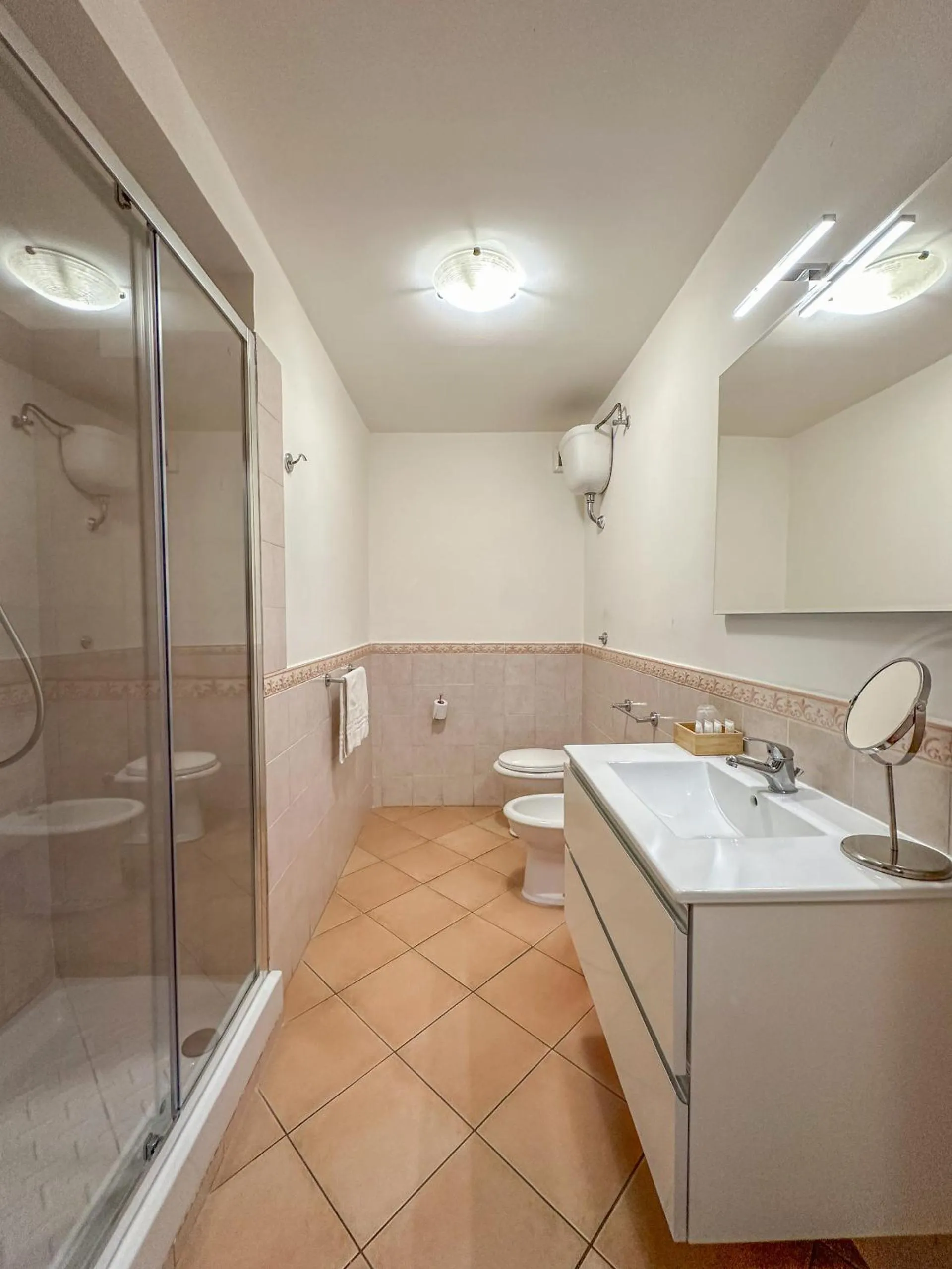 Flowers apartments & rooms