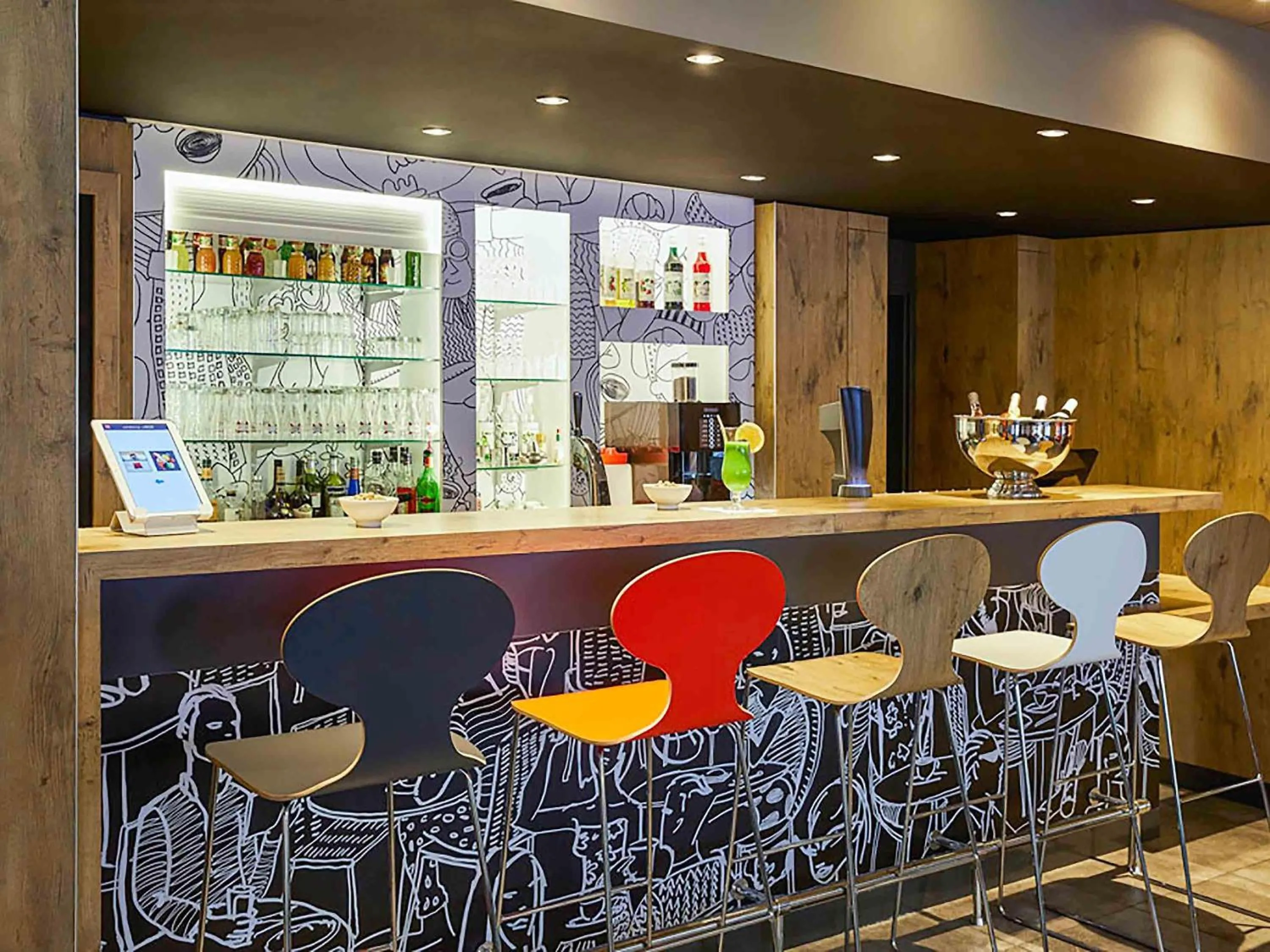 Lounge or bar in ibis Toulouse Centre