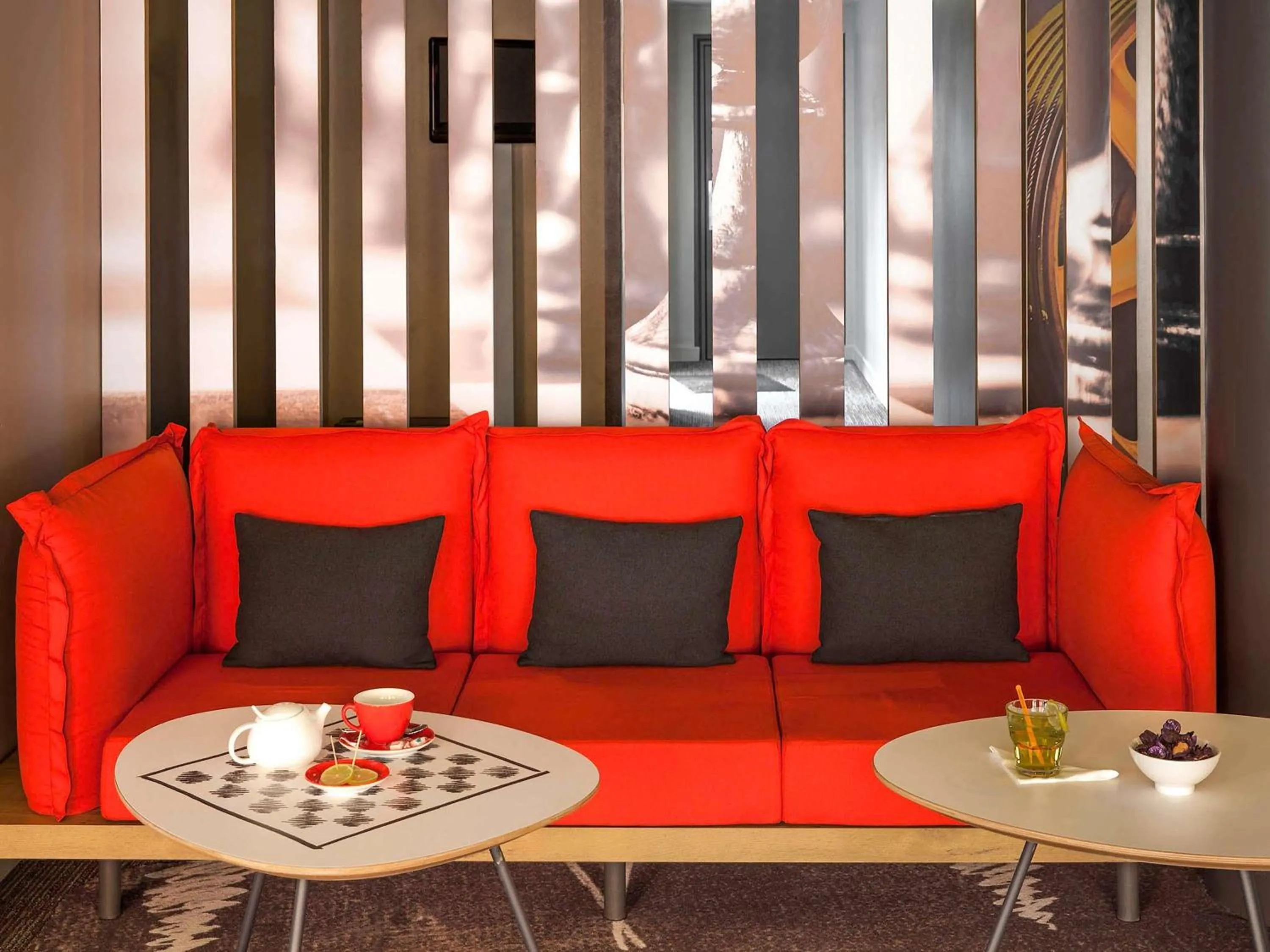 Lounge or bar in ibis Toulouse Centre