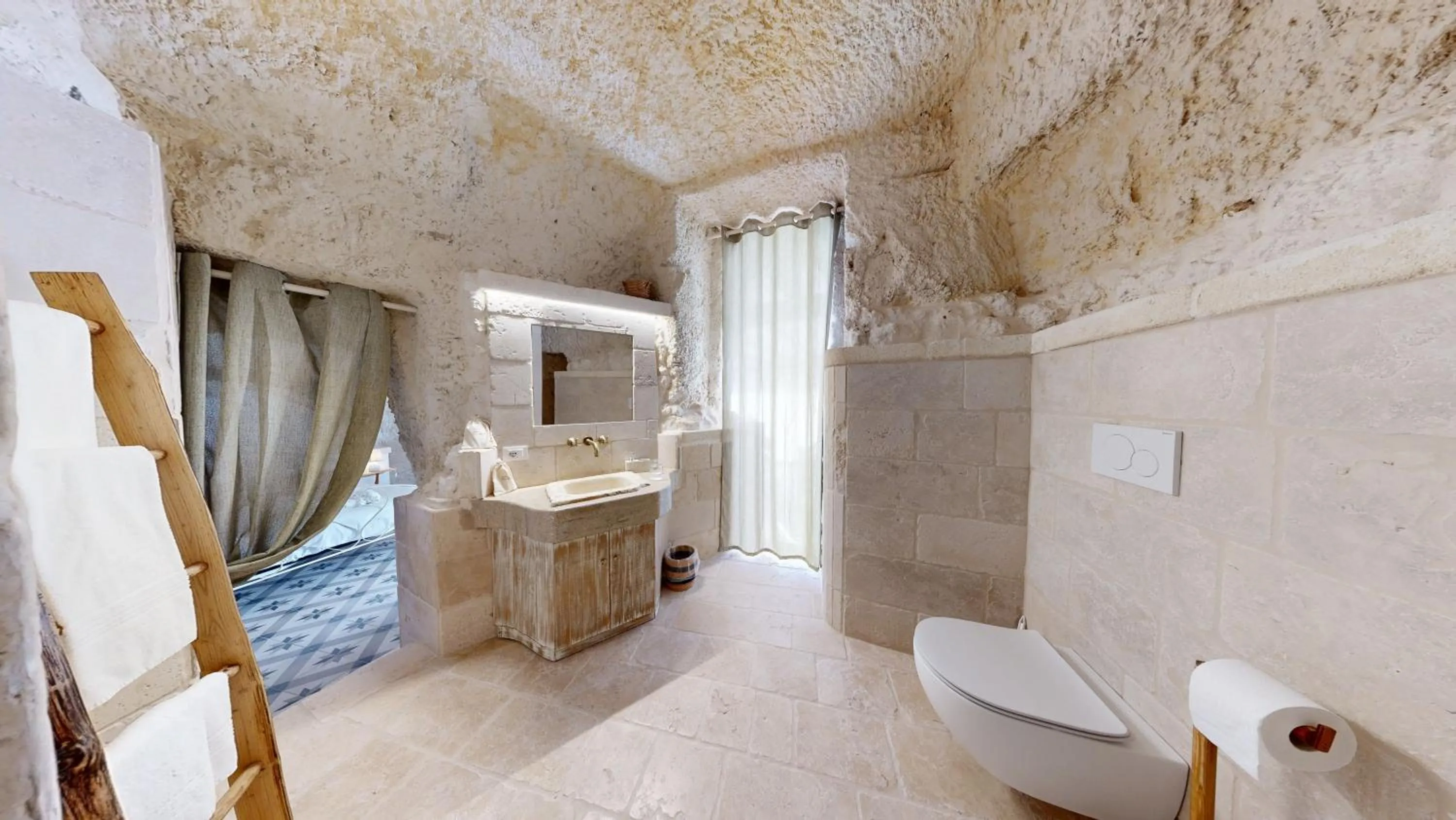 Toilet in Masseria Torre Rossa