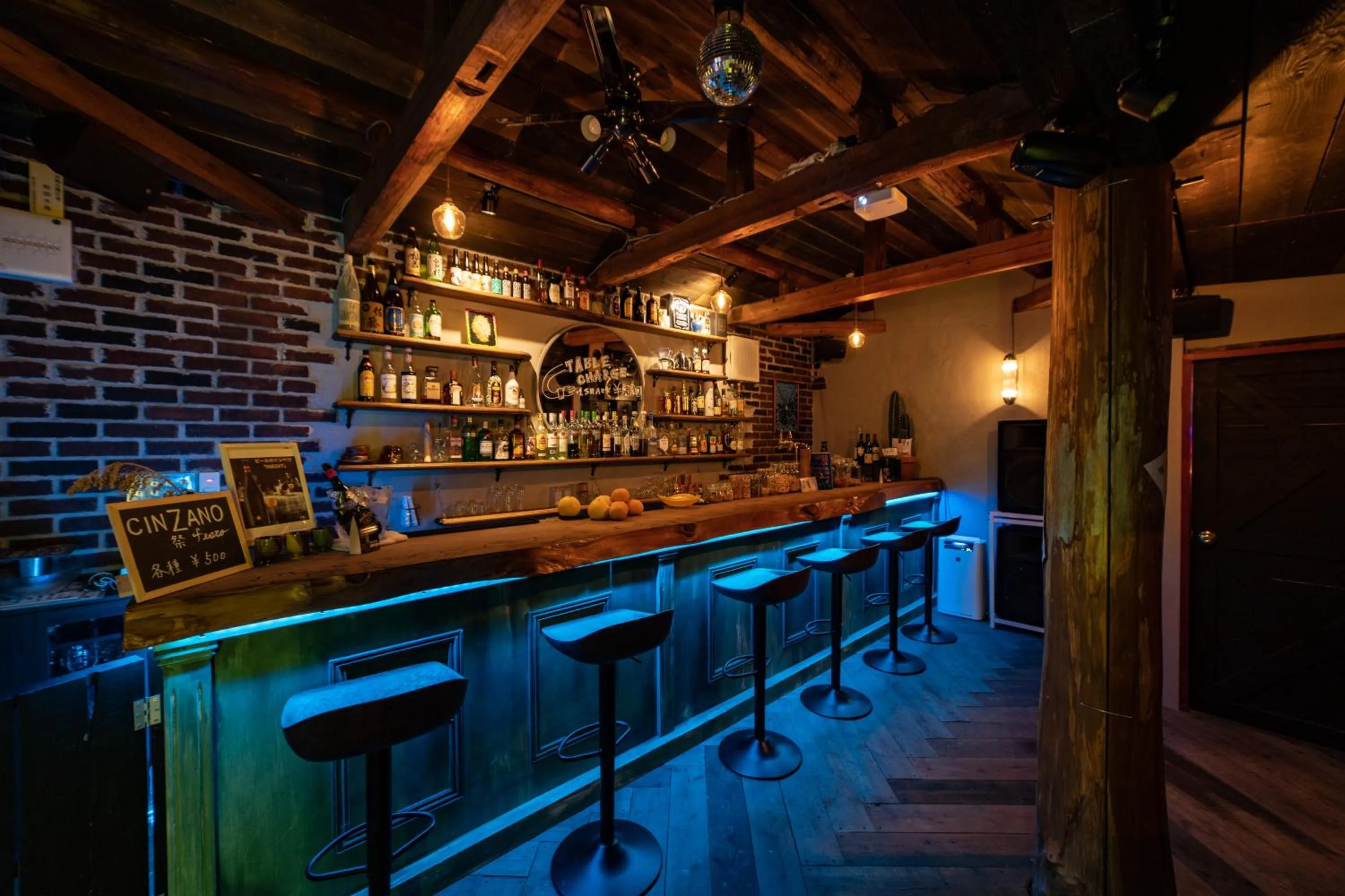 Lounge or bar in Ichi The Hostel