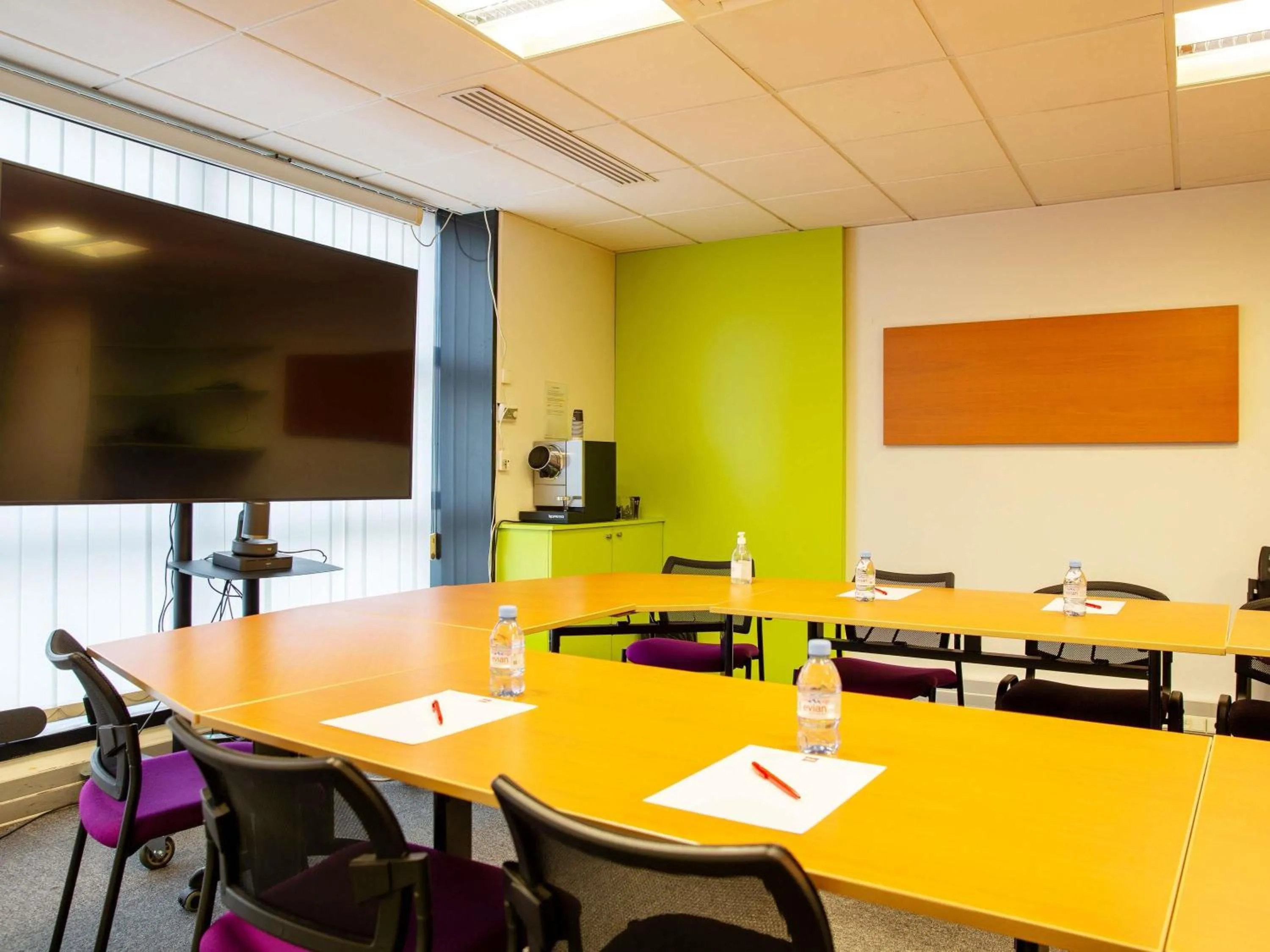 Meeting/conference room in ibis Paris Bercy Village