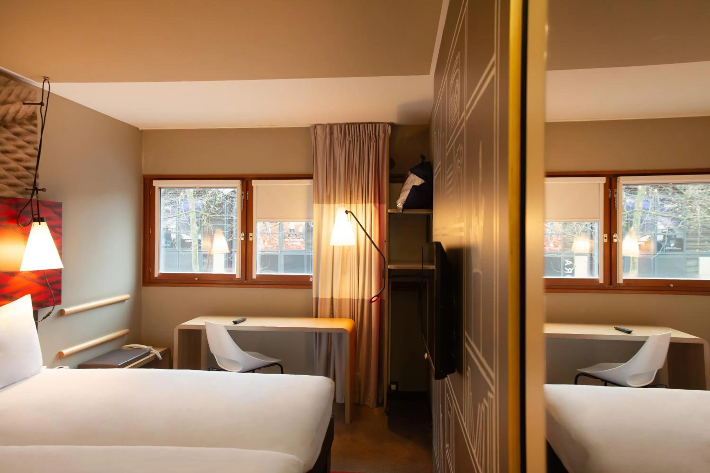 Photo of the whole room, Bed in ibis Paris Bercy Village