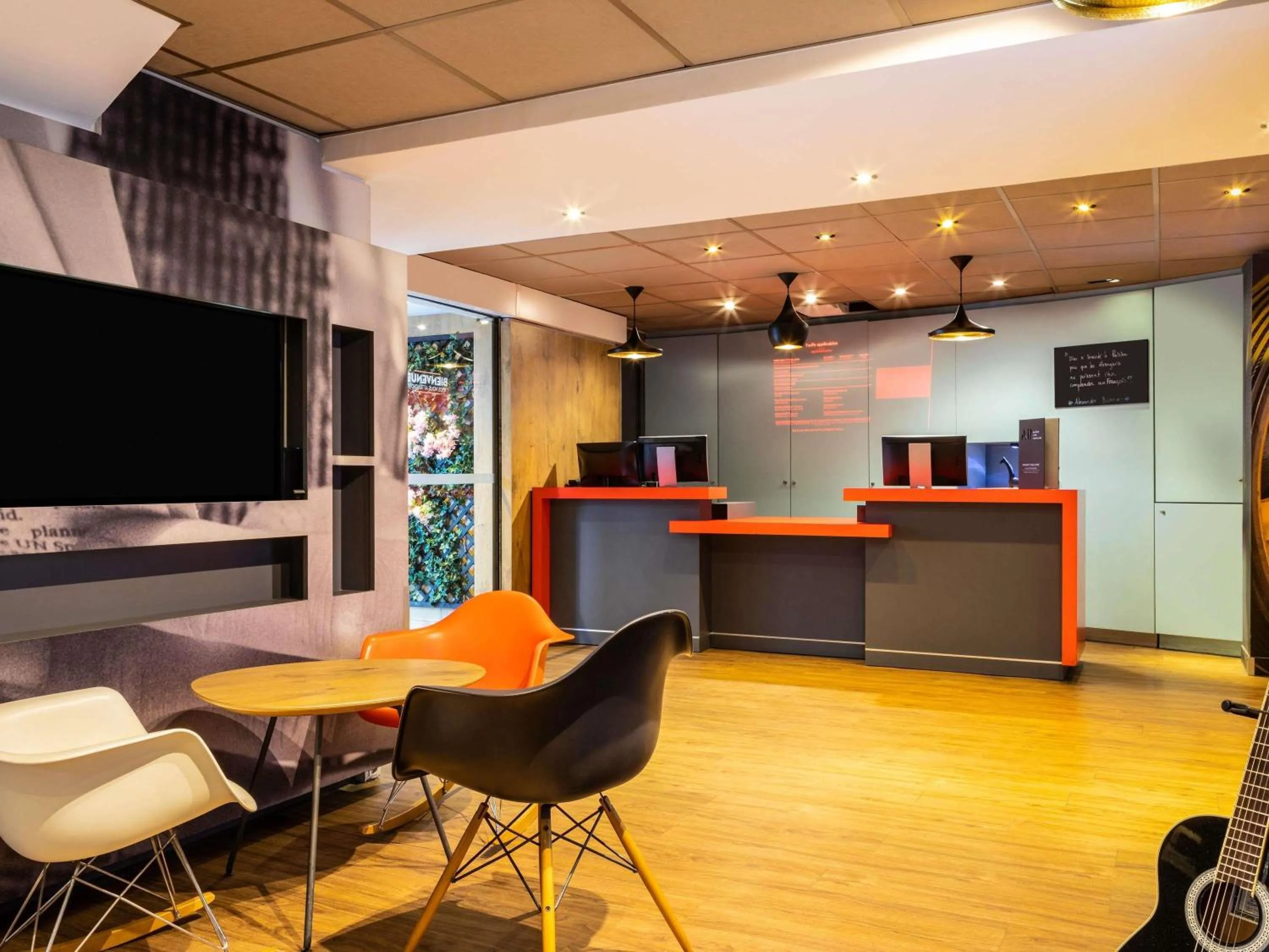 Property building in ibis Paris Gare du Nord La Fayette