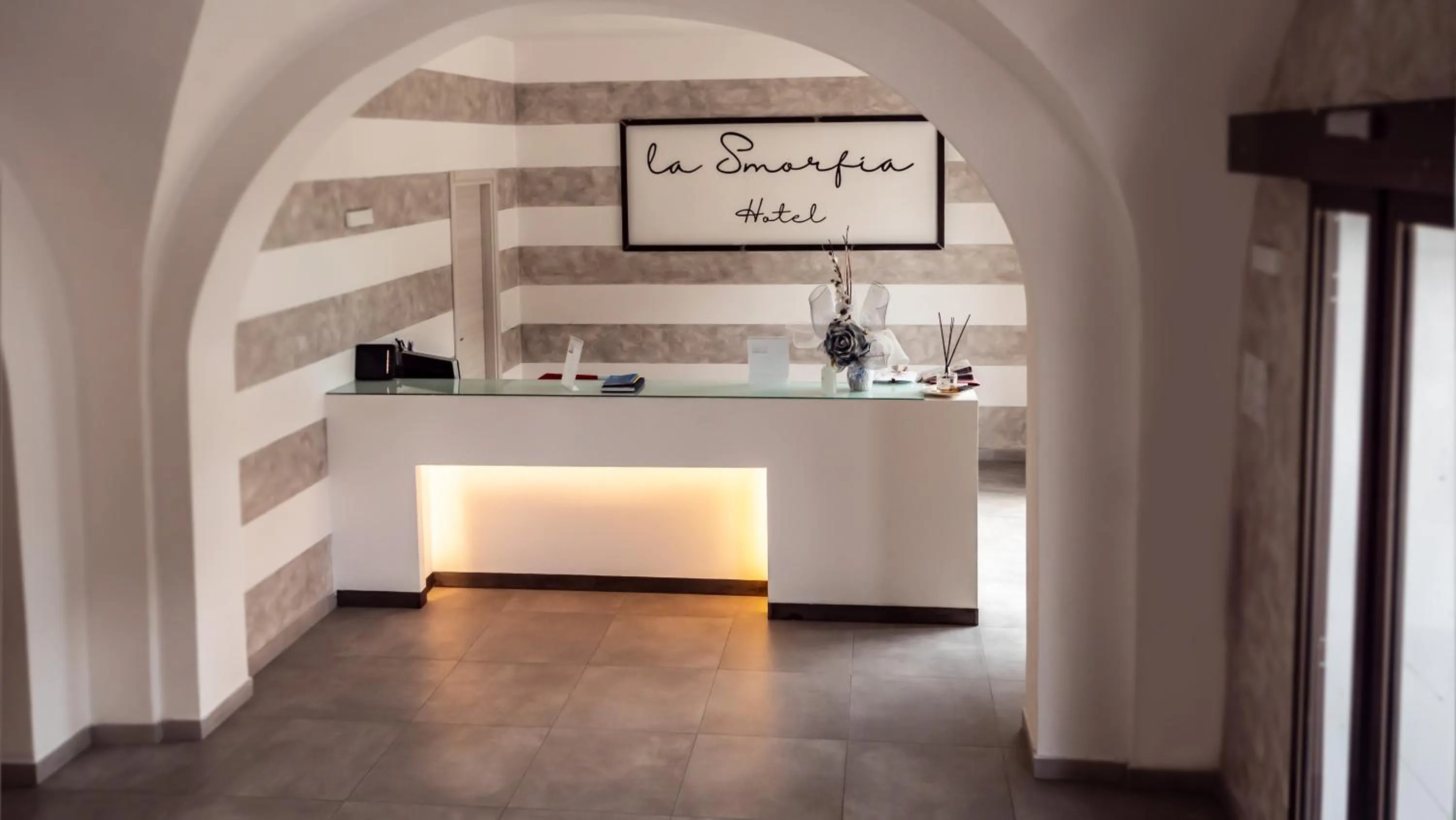 Lobby or reception in Hotel La Smorfia