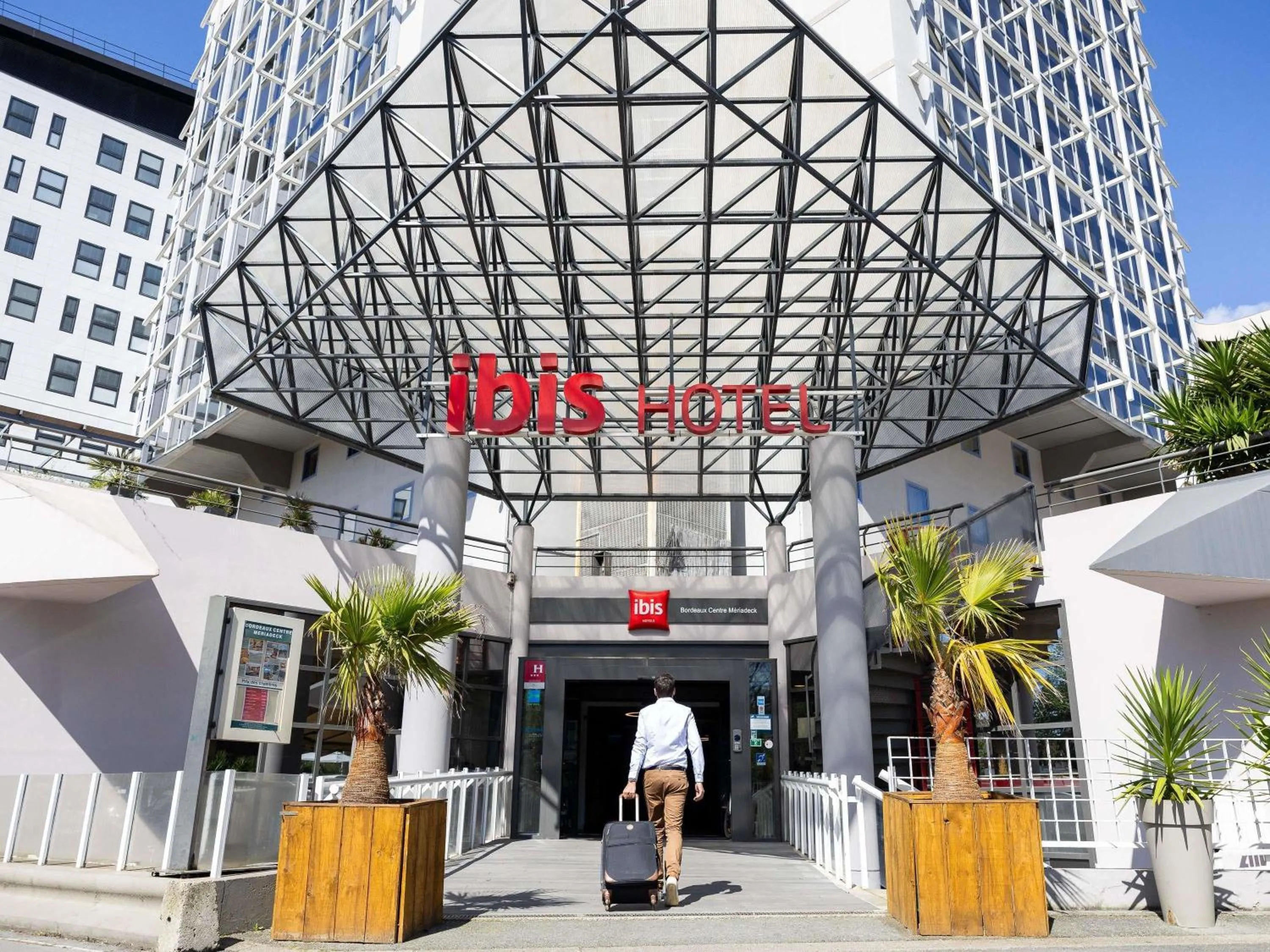 Property building in ibis Bordeaux Centre Meriadeck