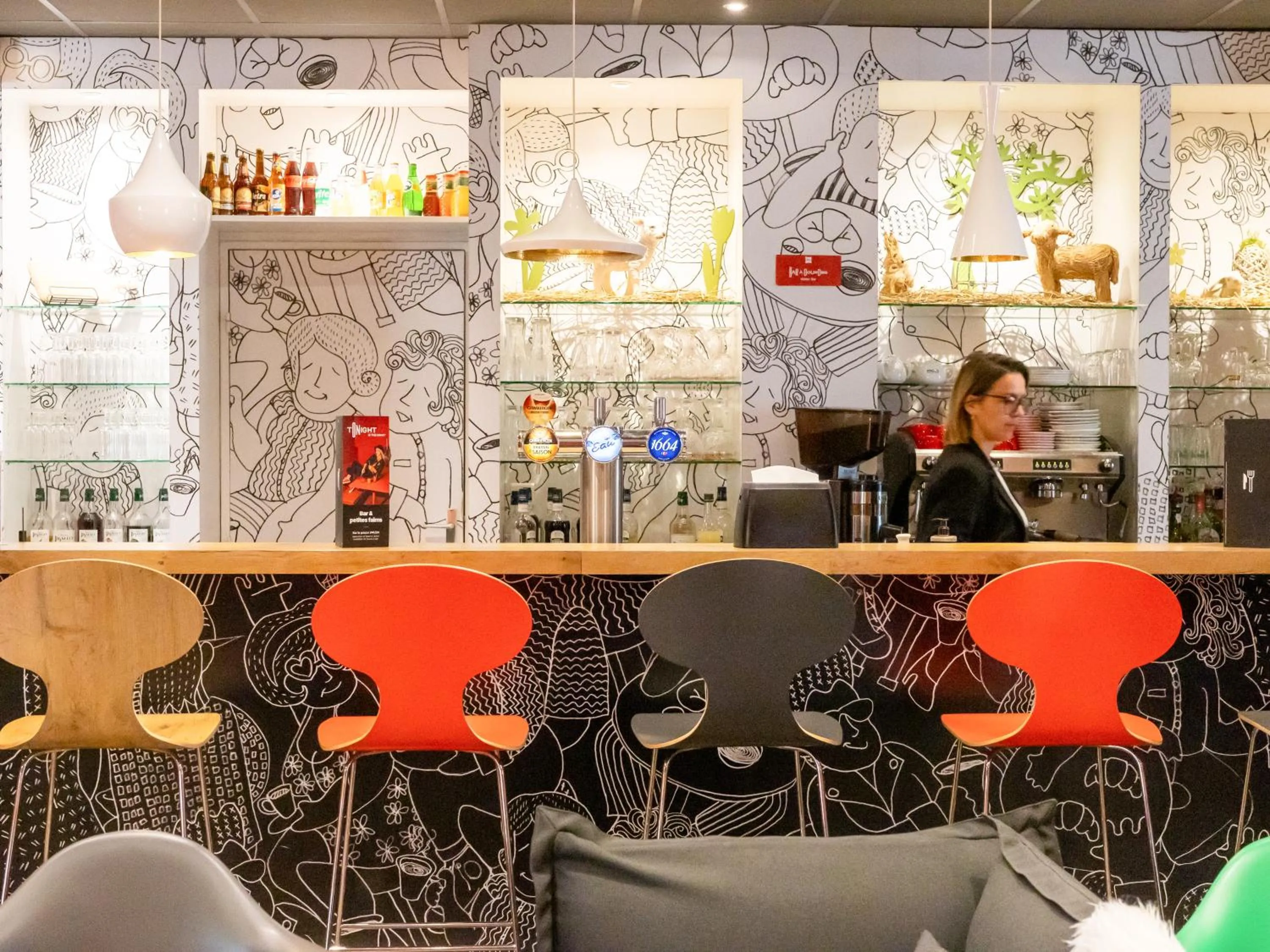 Lounge or bar in ibis Le Puy-en-Velay Centre