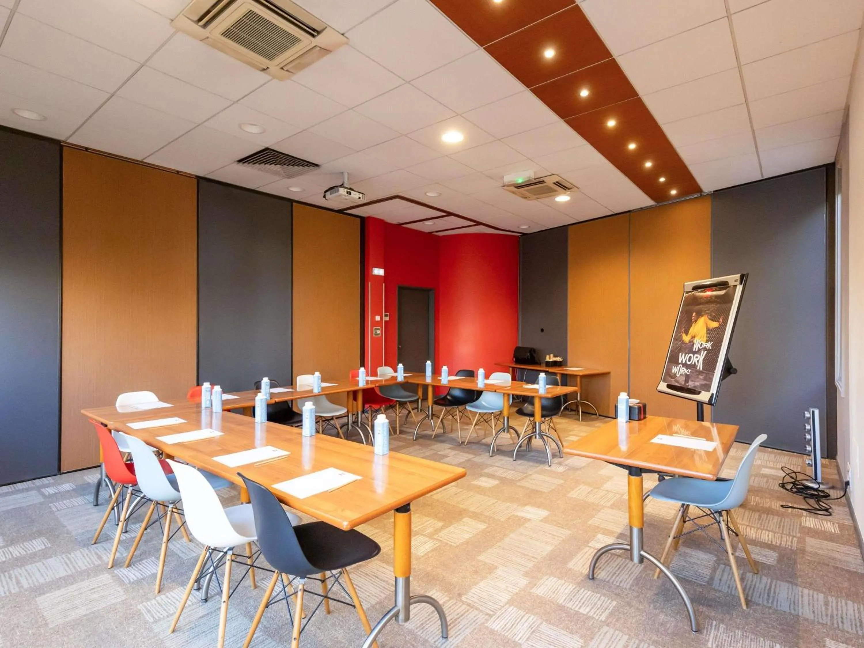 Meeting/conference room in ibis Le Puy-en-Velay Centre